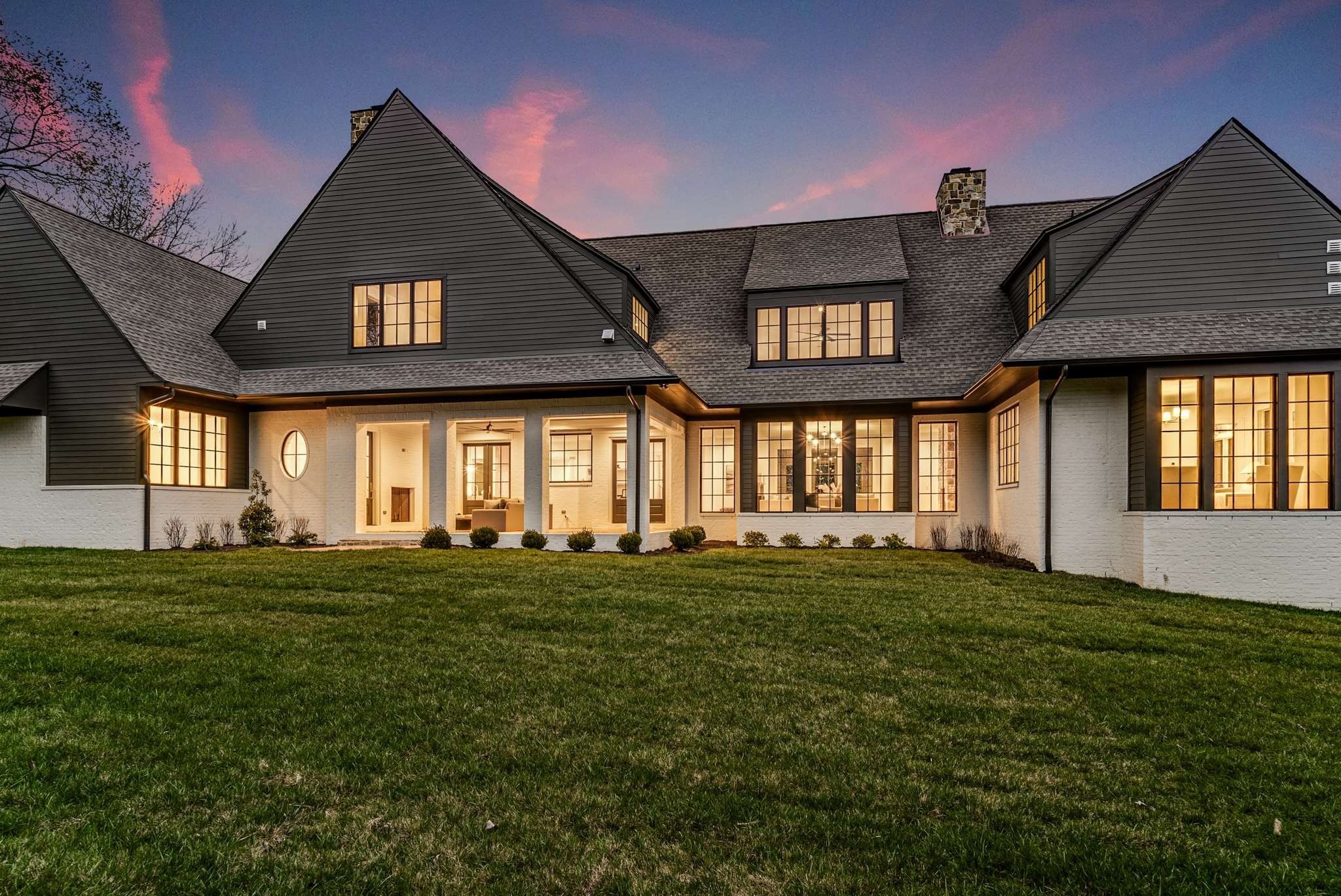 6104 Hickory Valley Rd