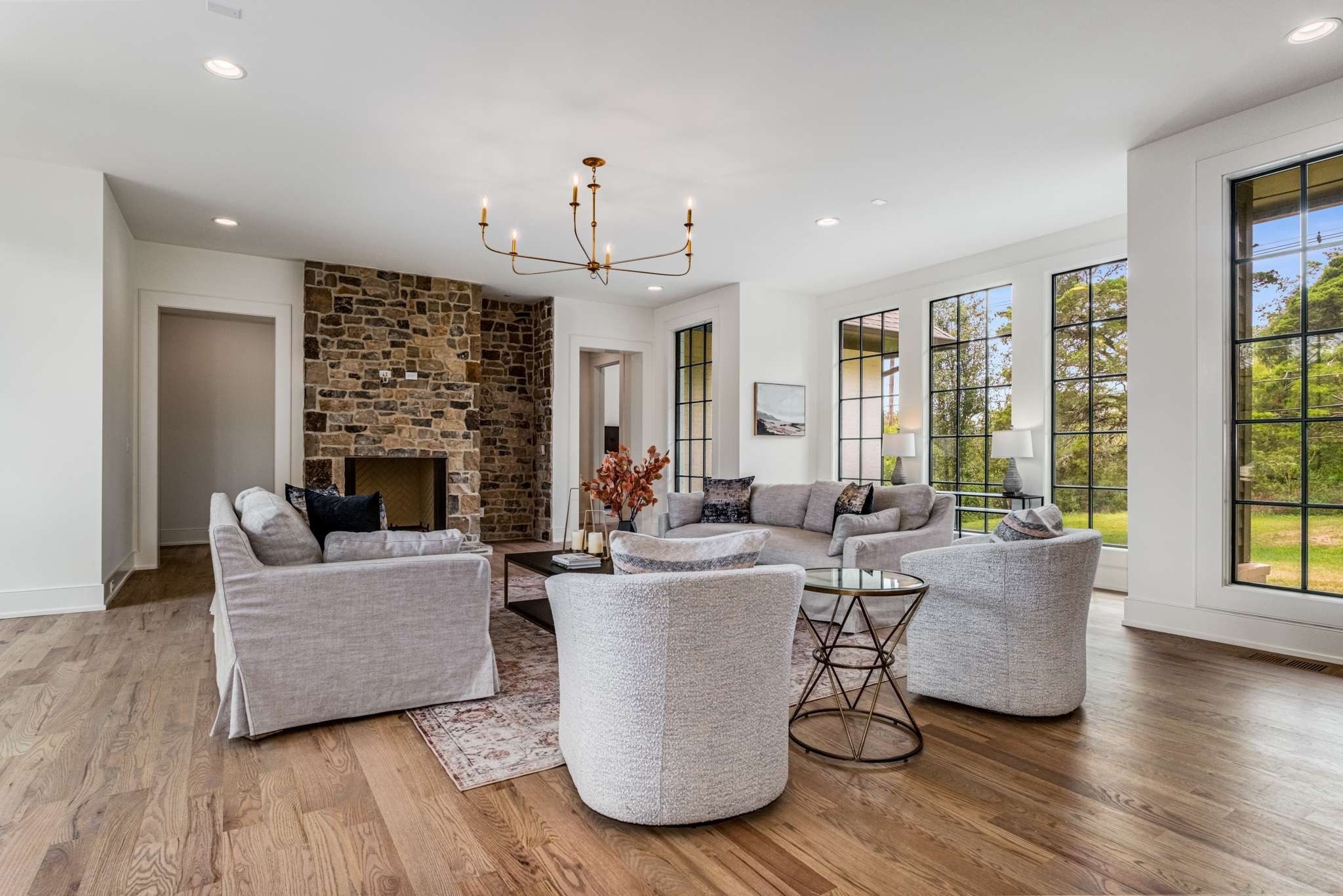 6104 Hickory Valley Rd