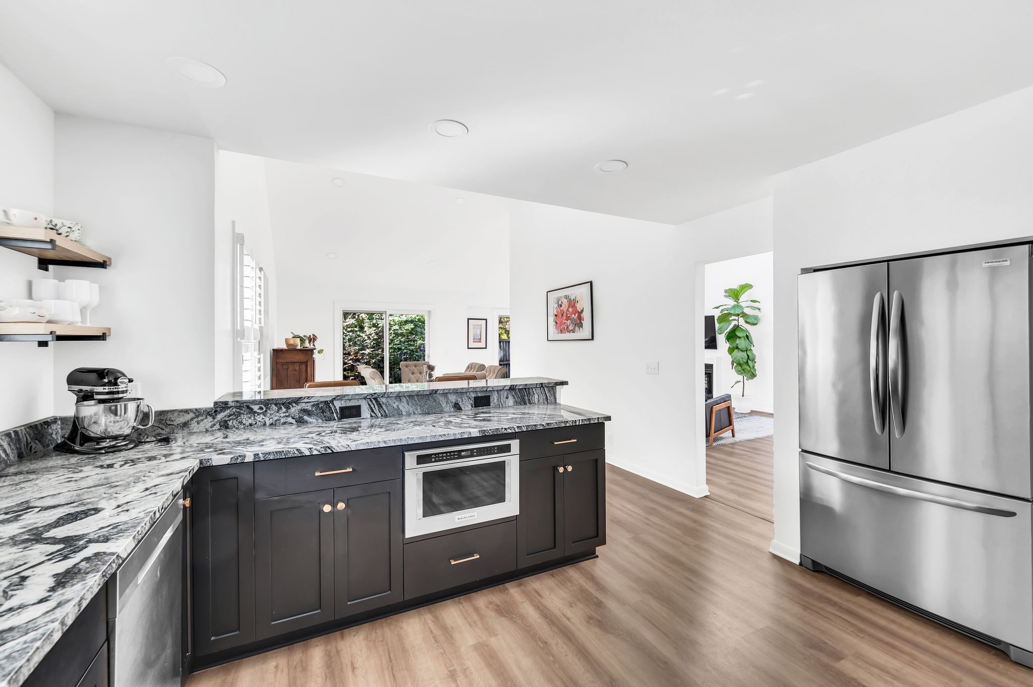 415 Belle Pointe Dr