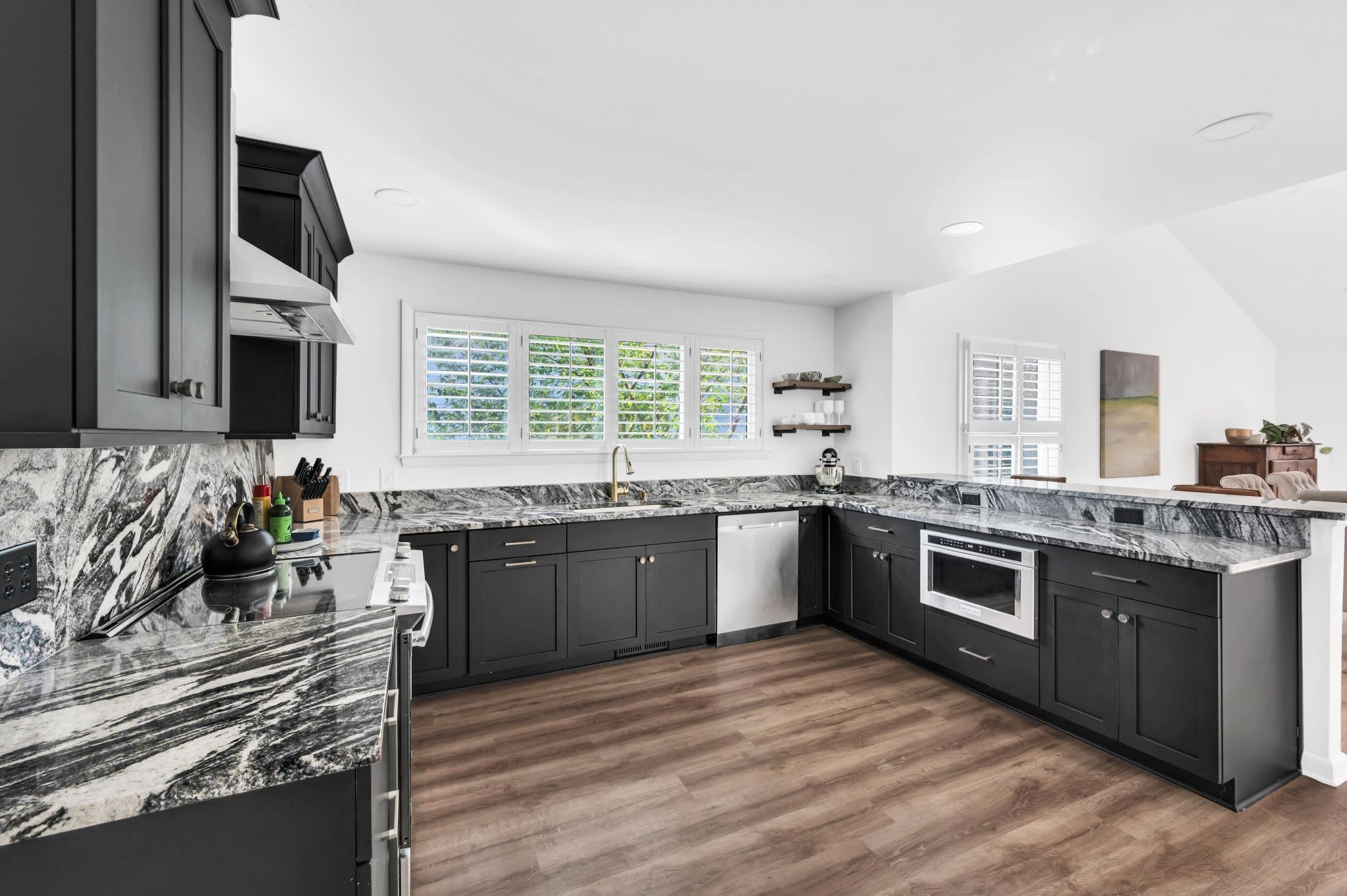 415 Belle Pointe Dr