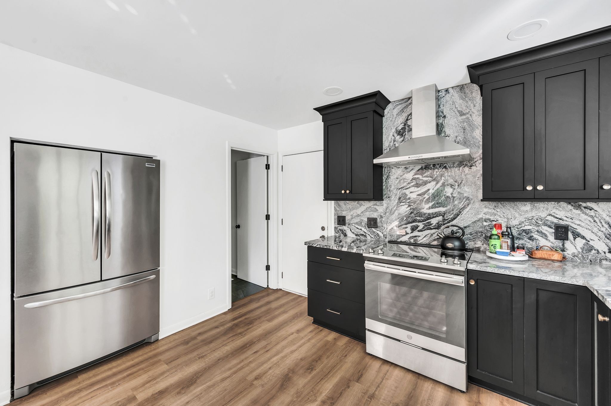415 Belle Pointe Dr