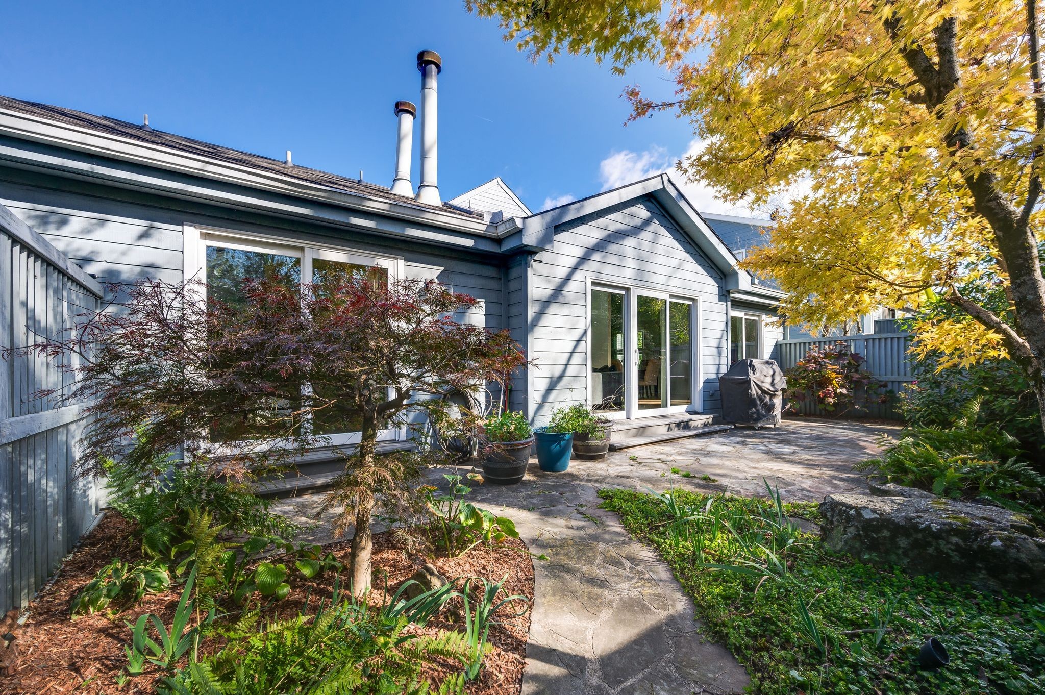 415 Belle Pointe Dr