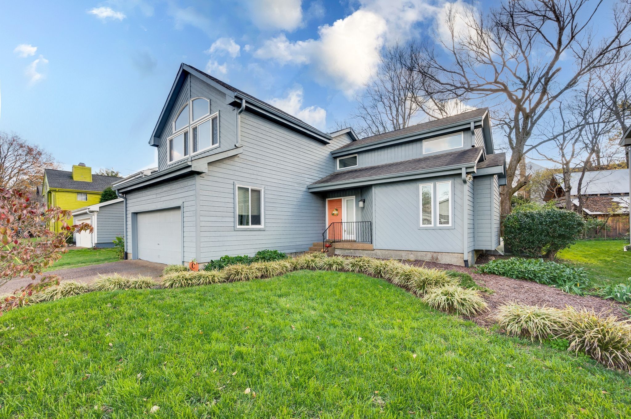 415 Belle Pointe Dr