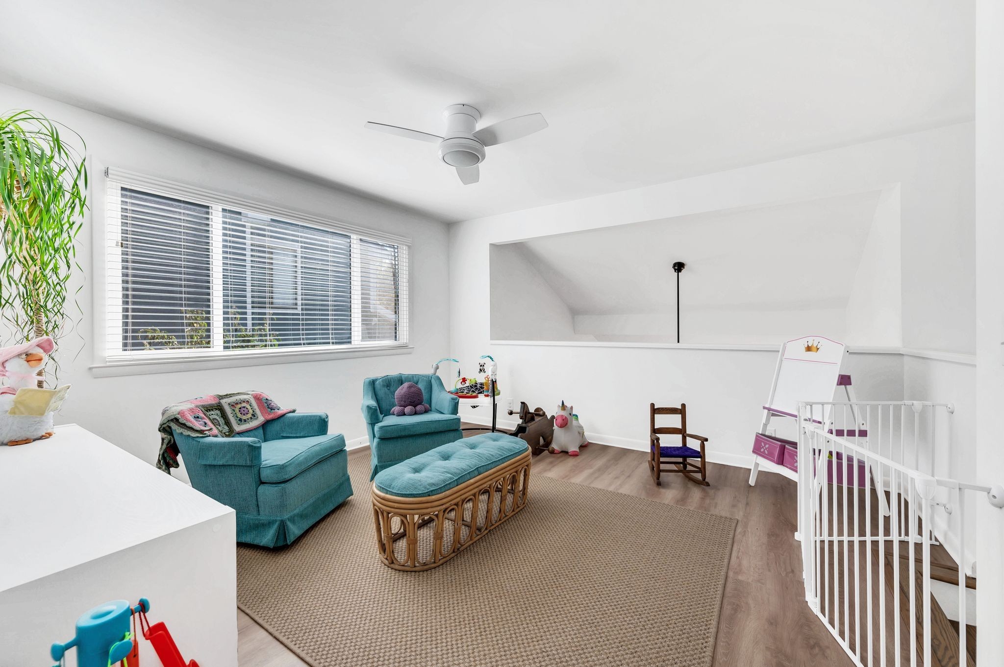 415 Belle Pointe Dr