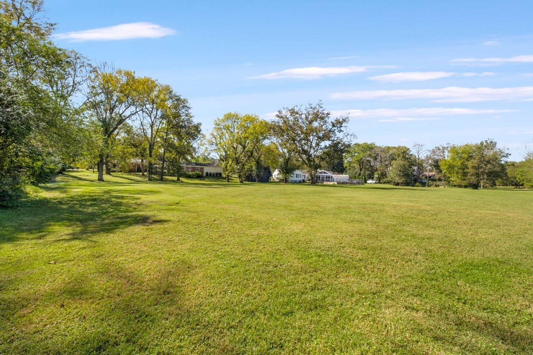 4324 Beekman Dr