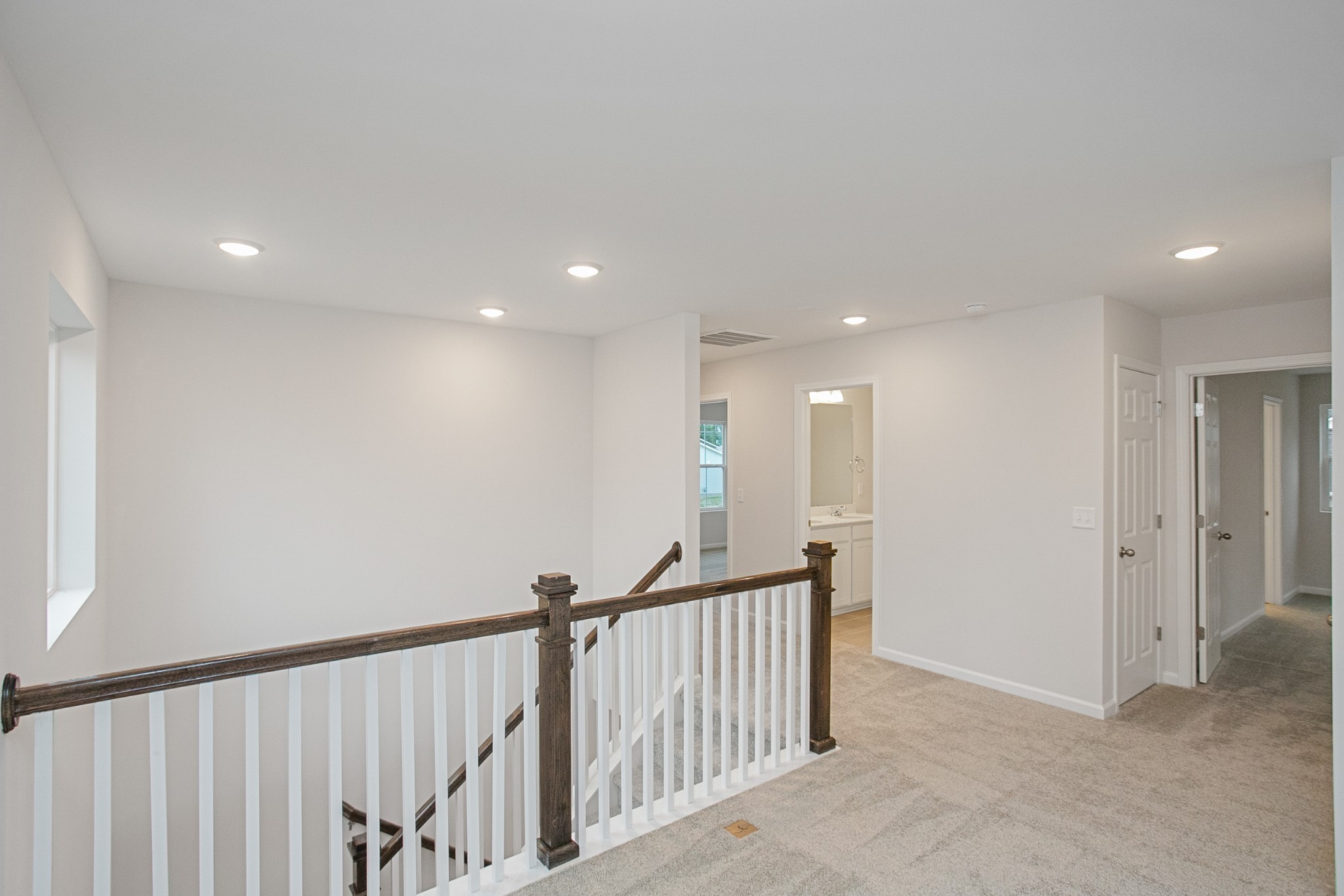 402 Hickory Pointe Dr Lapis