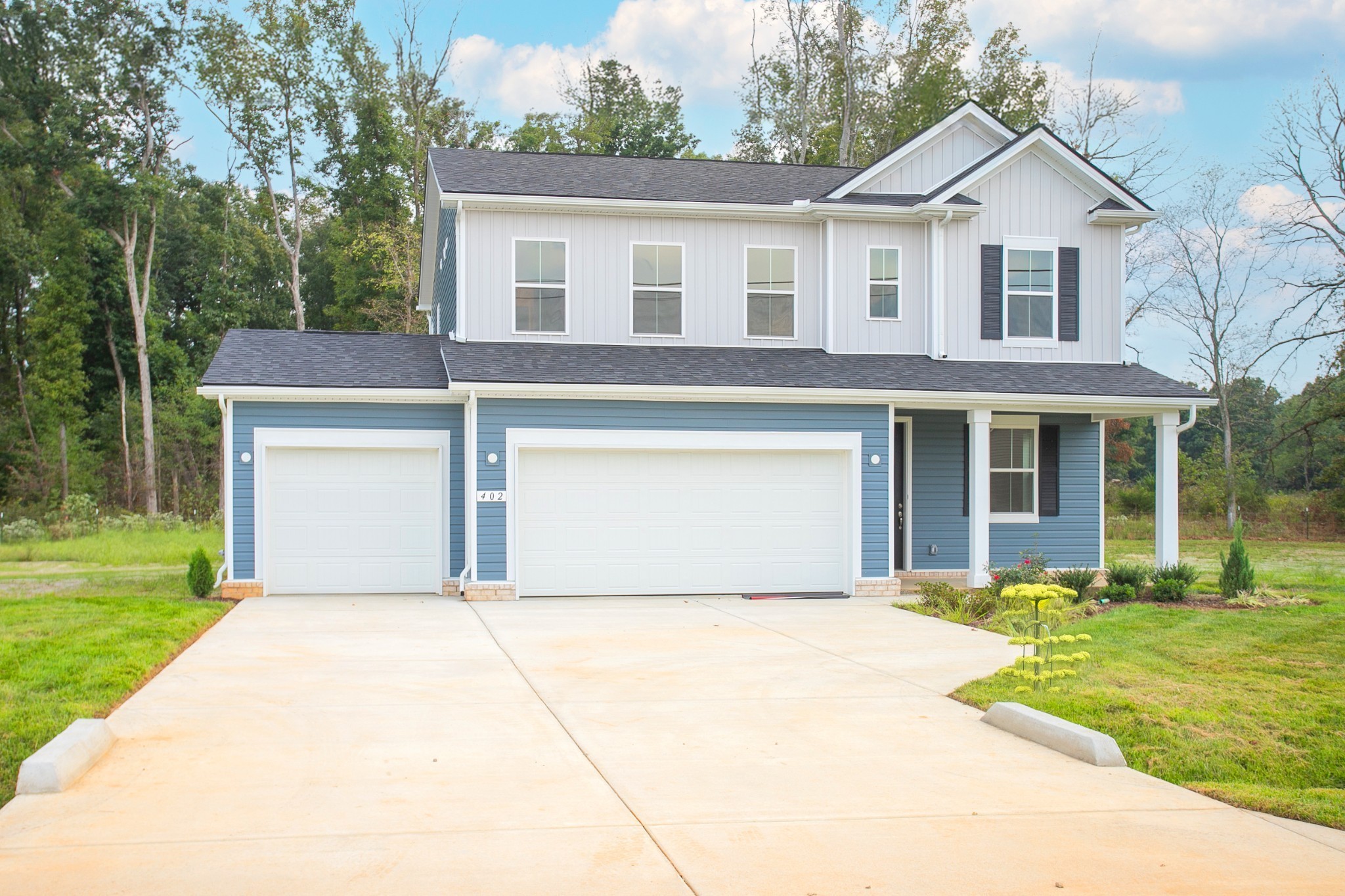 402 Hickory Pointe Dr Lapis
