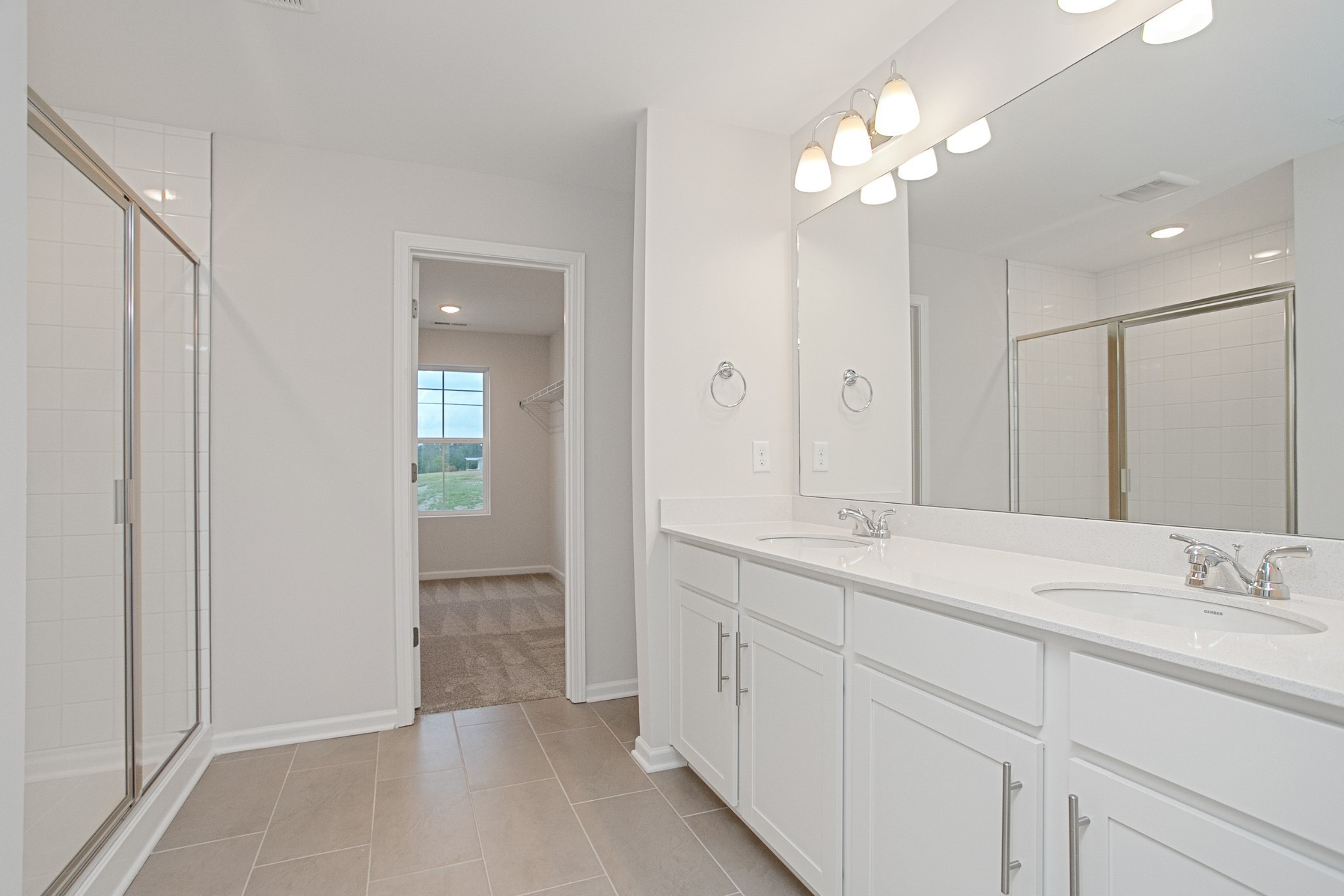 402 Hickory Pointe Dr Lapis