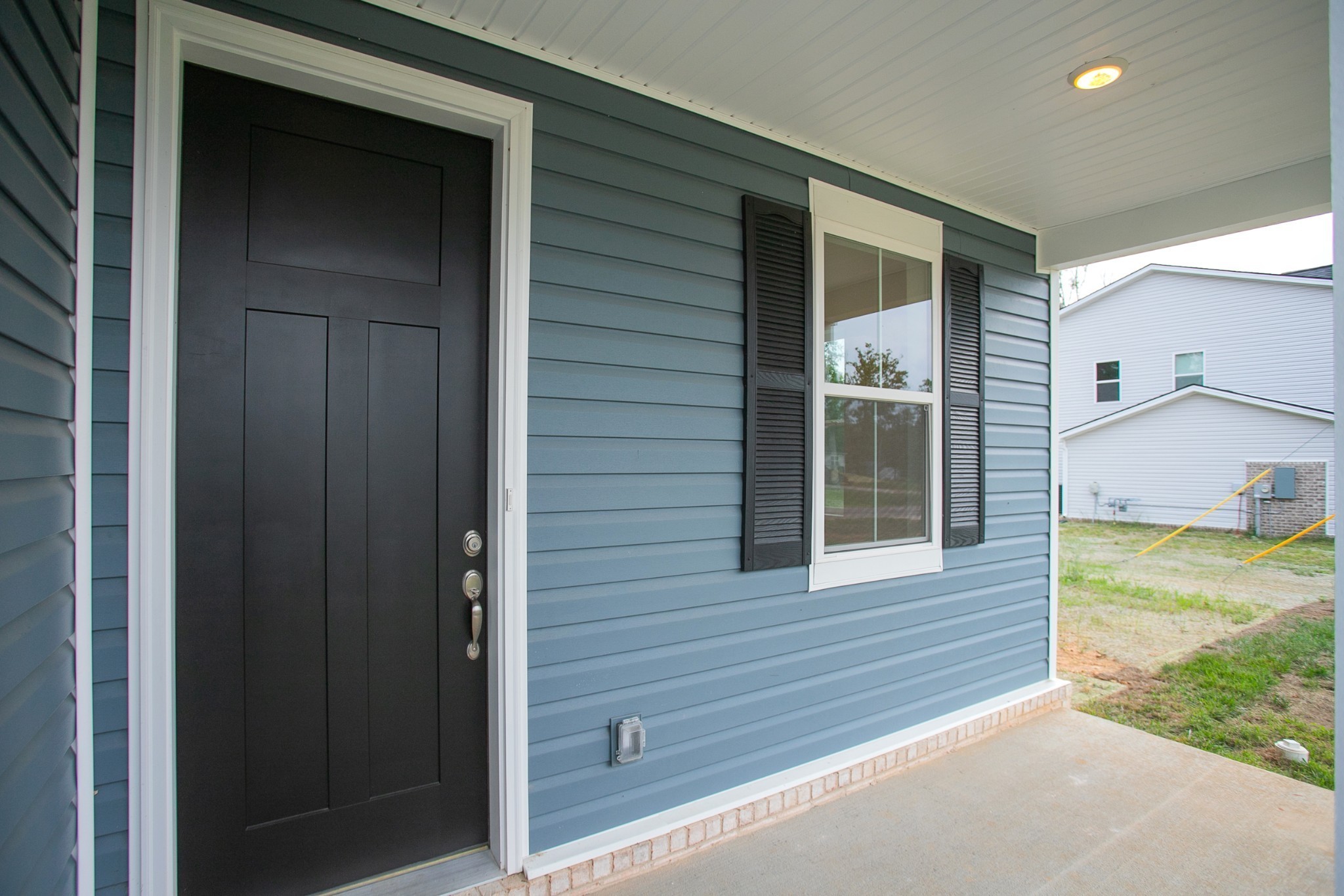 402 Hickory Pointe Dr Lapis