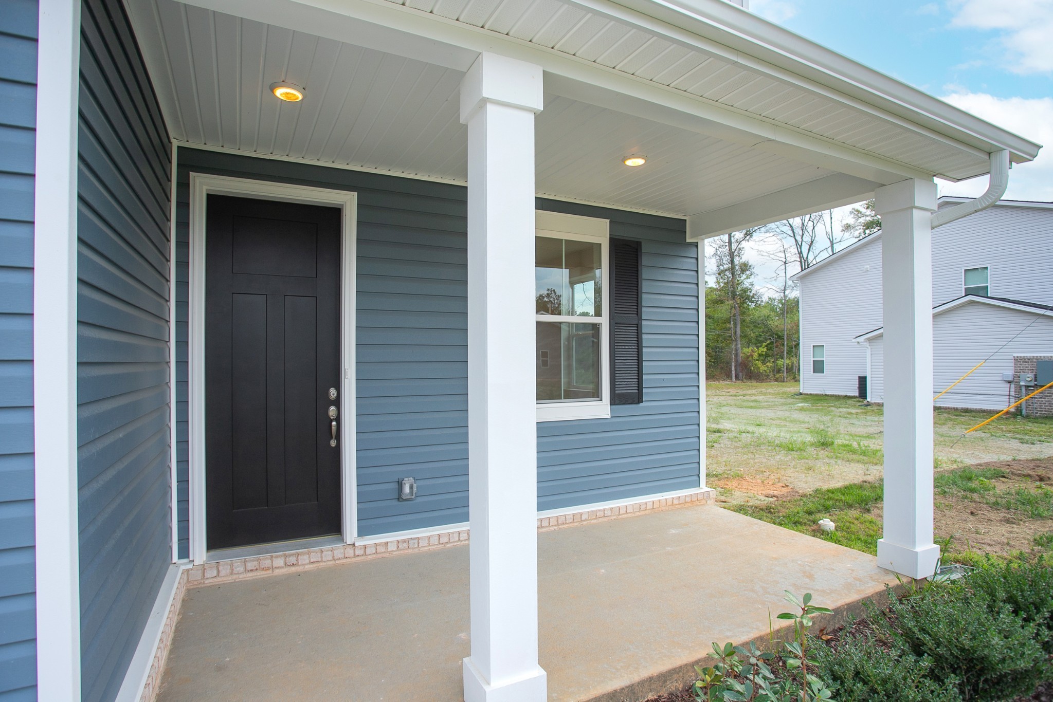 402 Hickory Pointe Dr Lapis