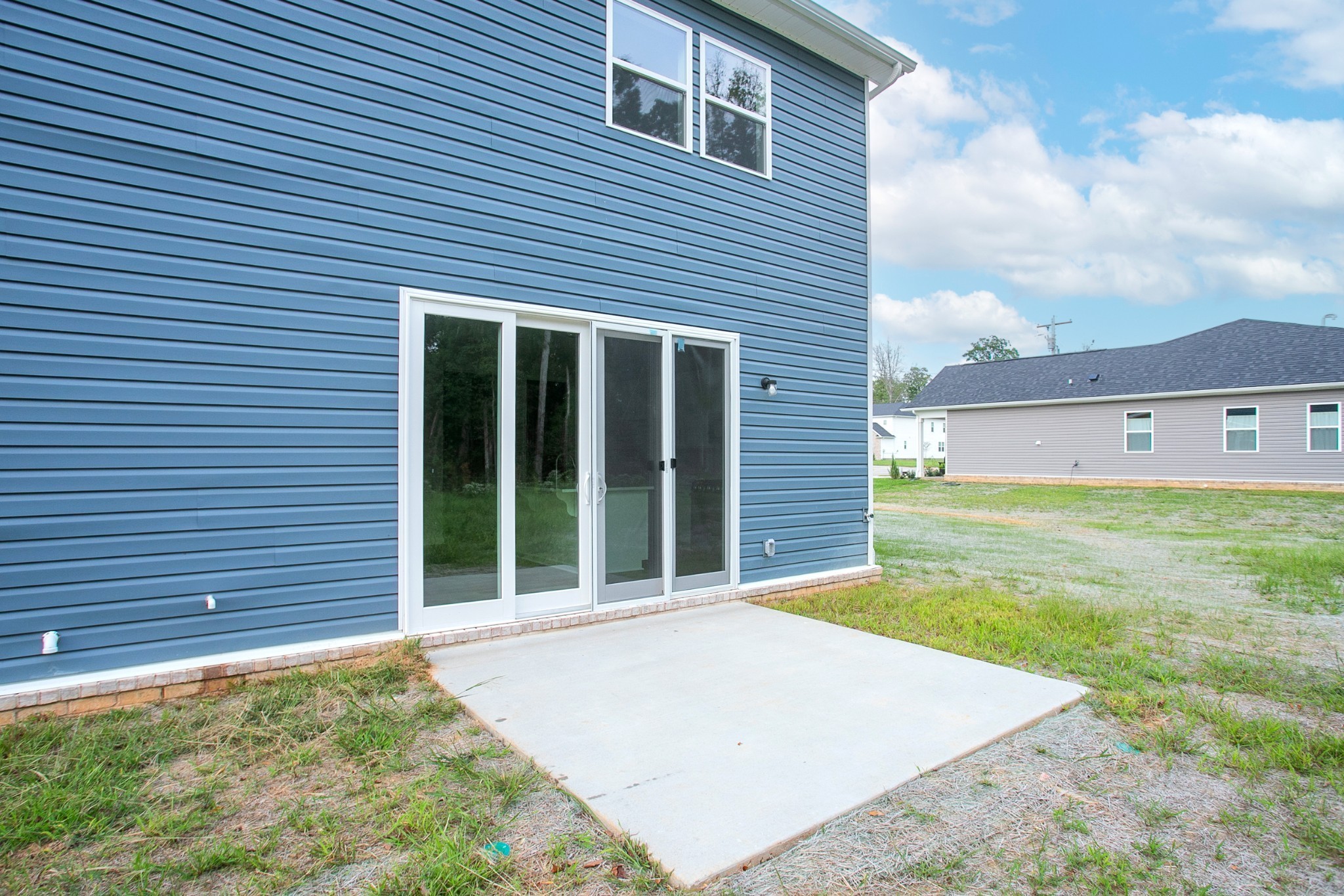 402 Hickory Pointe Dr Lapis