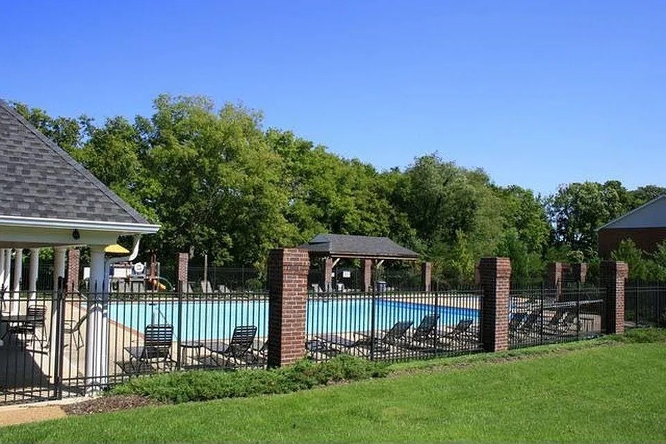6305 Leconte Park