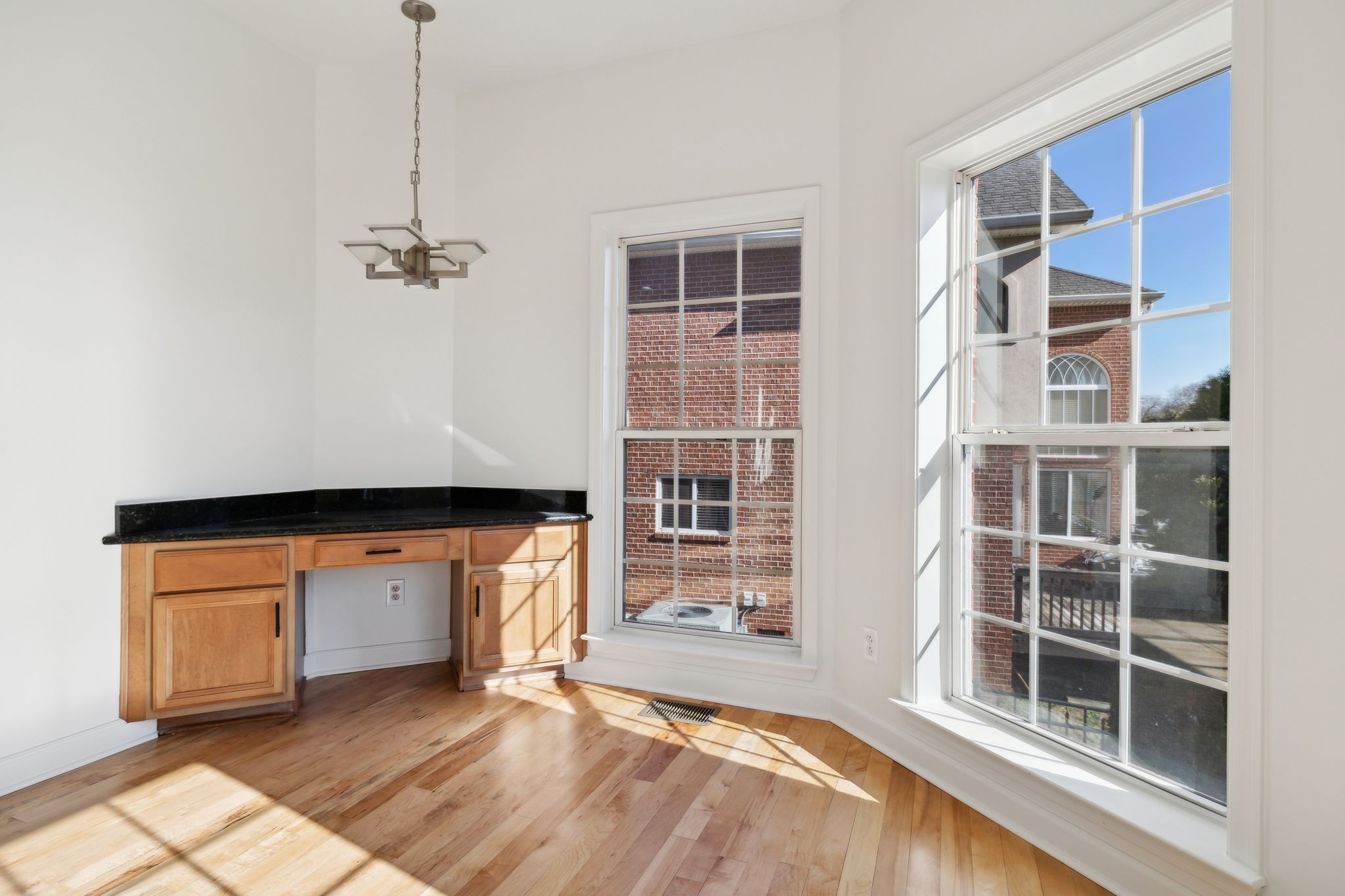 6305 Leconte Park