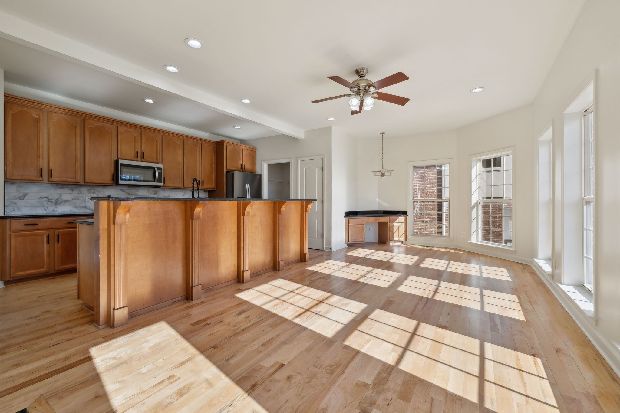 6305 Leconte Park