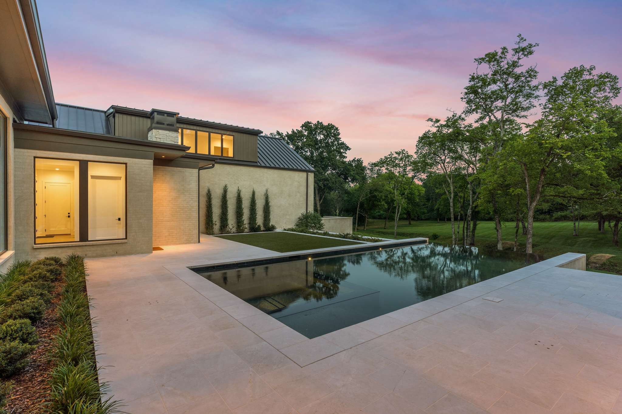 6315 East Valley Road