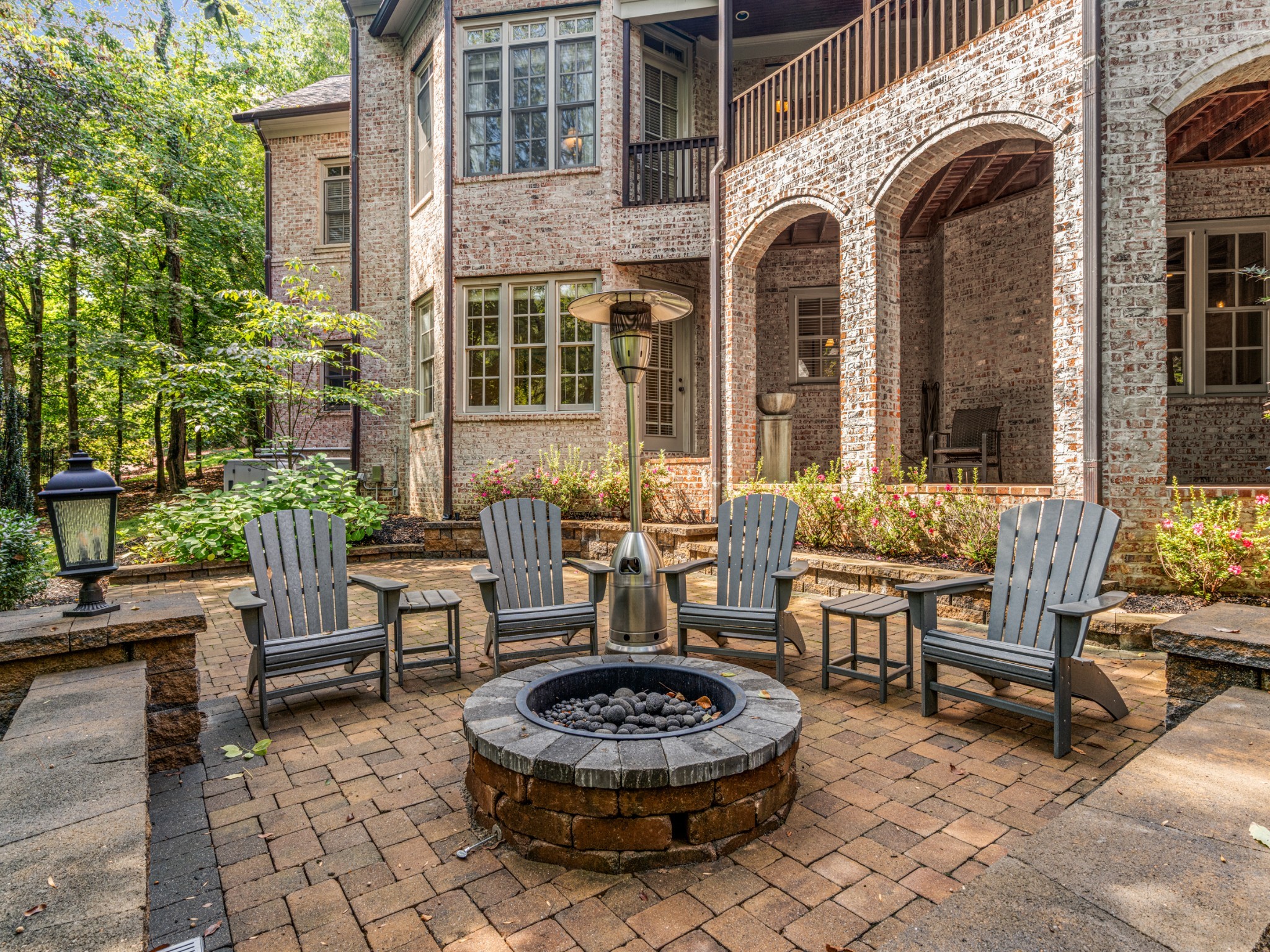 1066 Vaughn Crest Dr