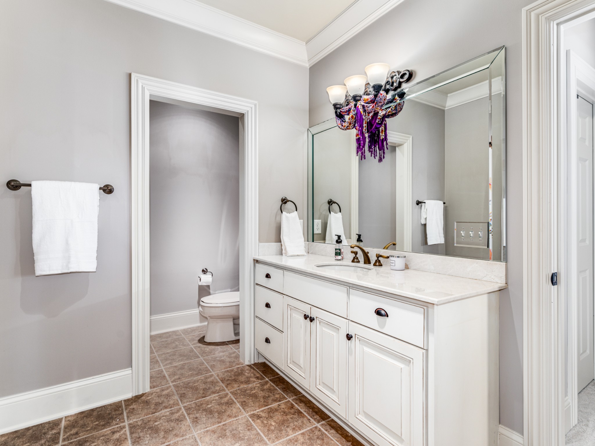 1066 Vaughn Crest Dr