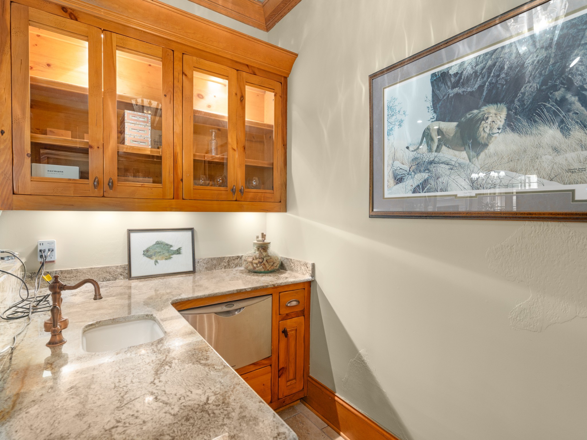 1066 Vaughn Crest Dr