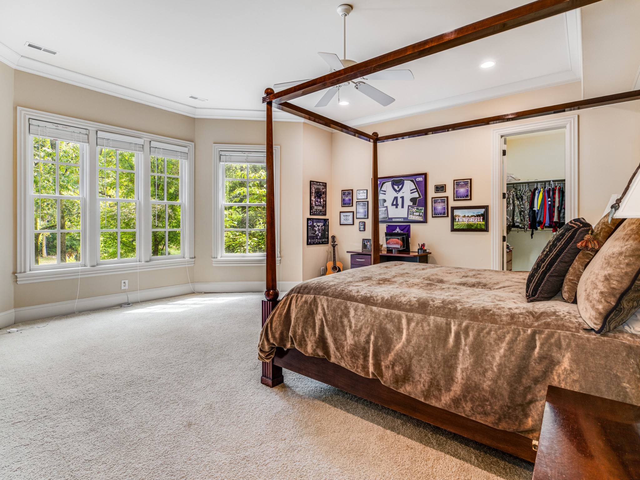 1066 Vaughn Crest Dr