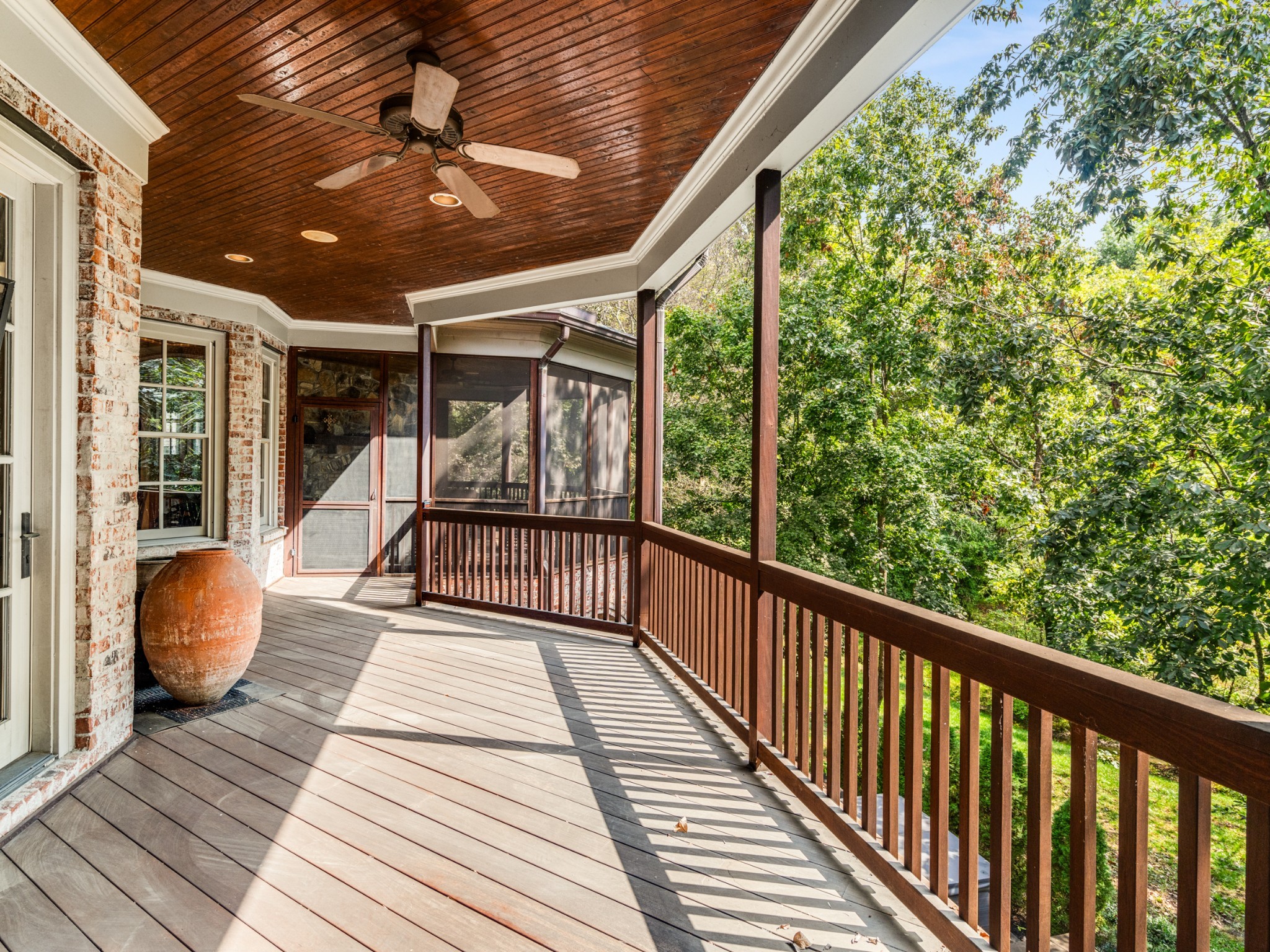 1066 Vaughn Crest Dr