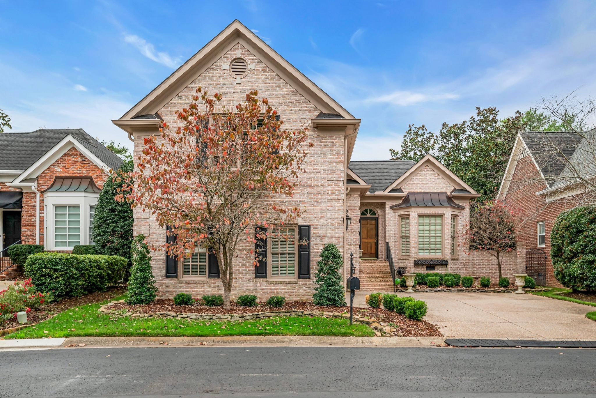420 Prestwick Ct