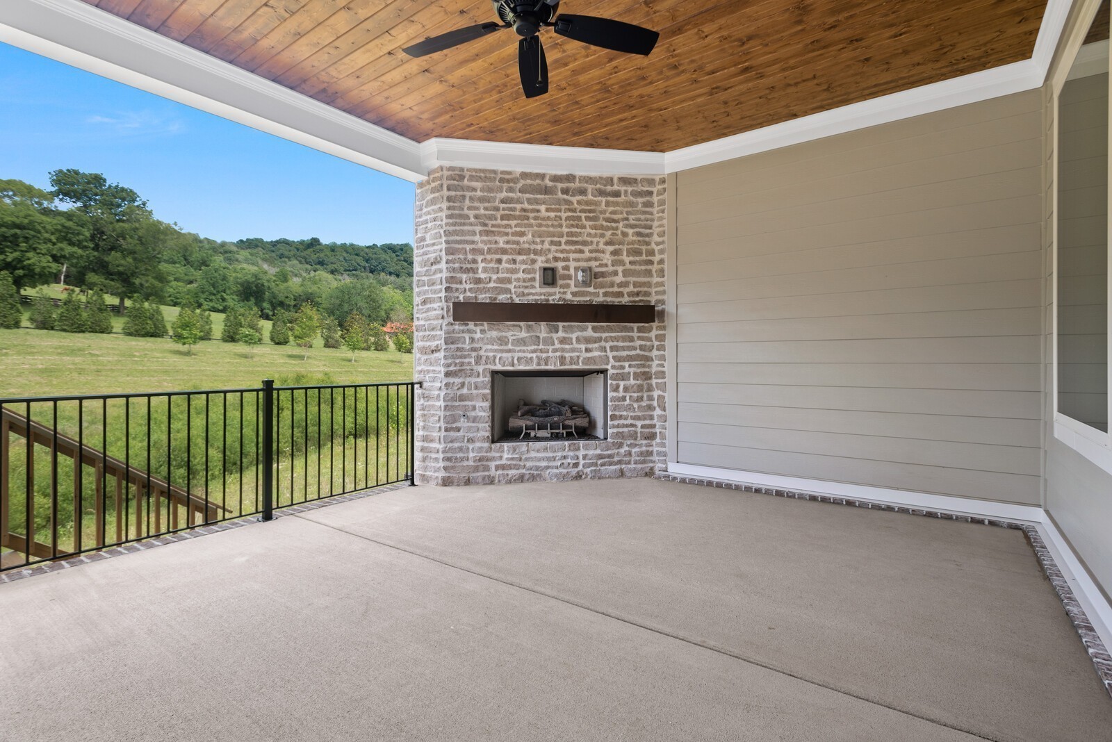 7031 Starnes Creek Blvd