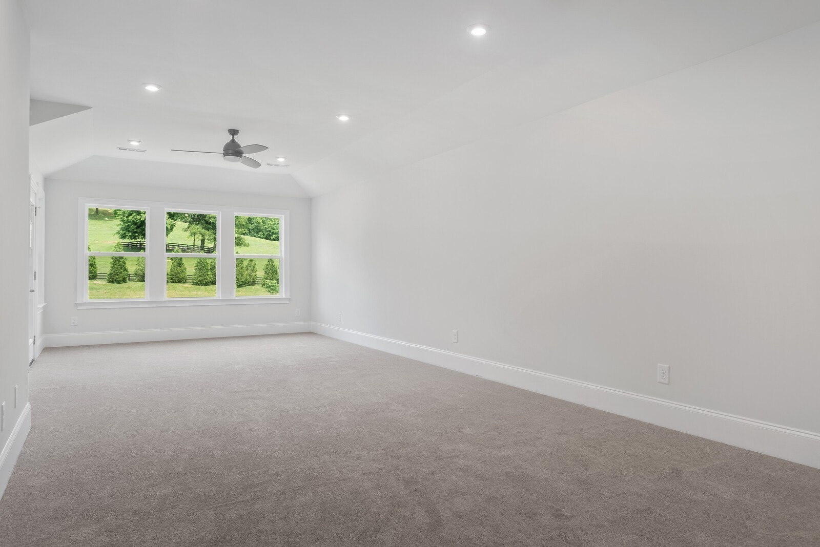 7031 Starnes Creek Blvd