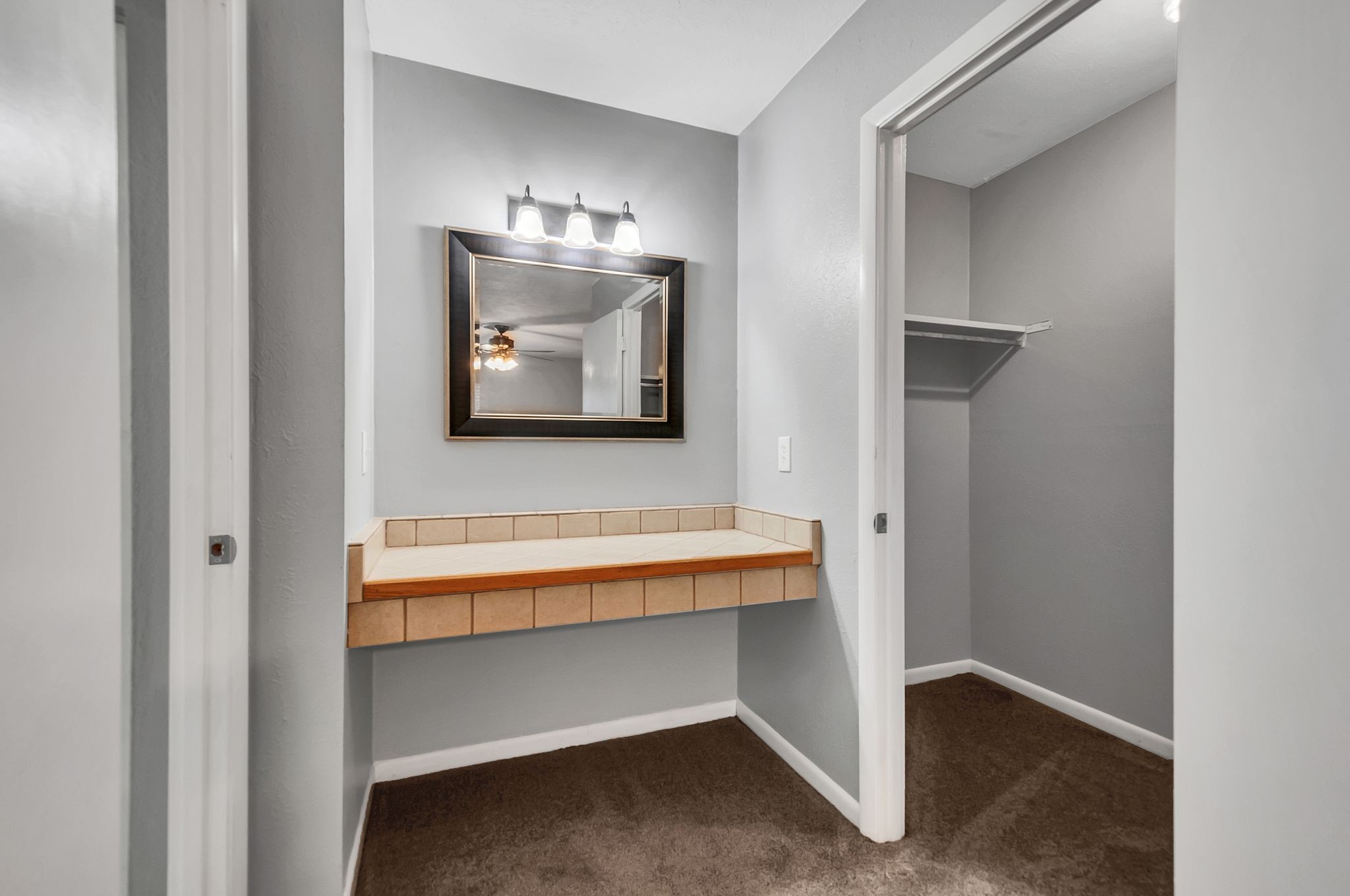 810 Bellevue Rd Unit: 228