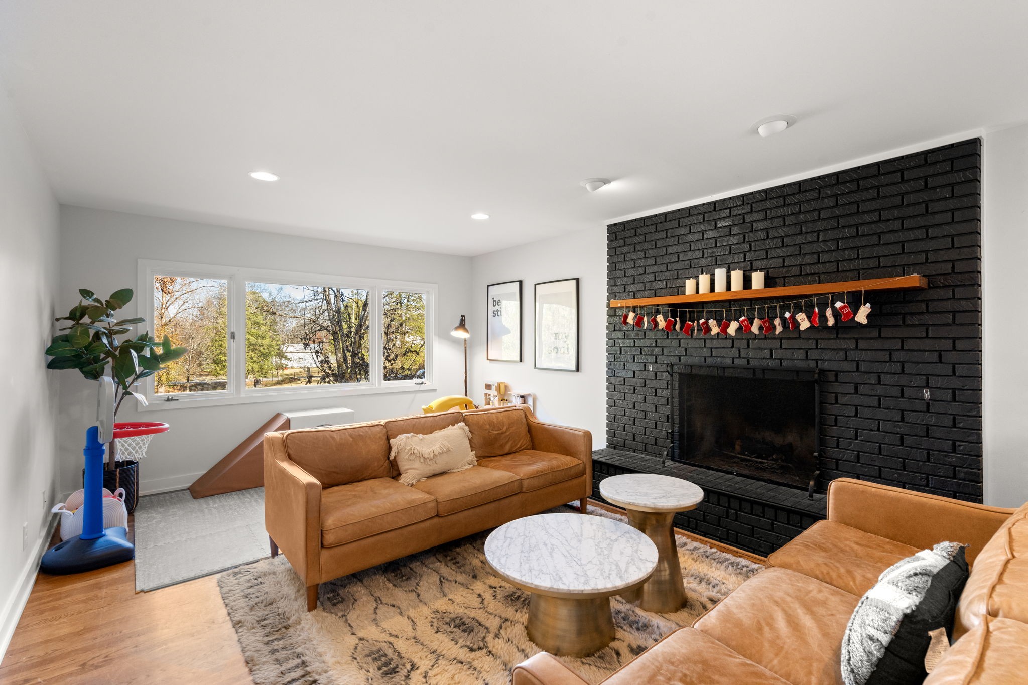 6559 Brownlee Dr