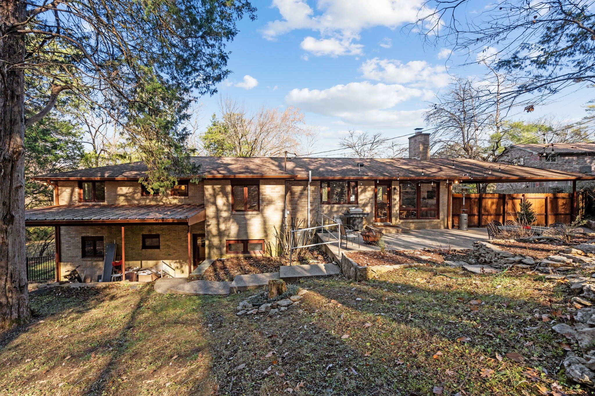 6559 Brownlee Dr