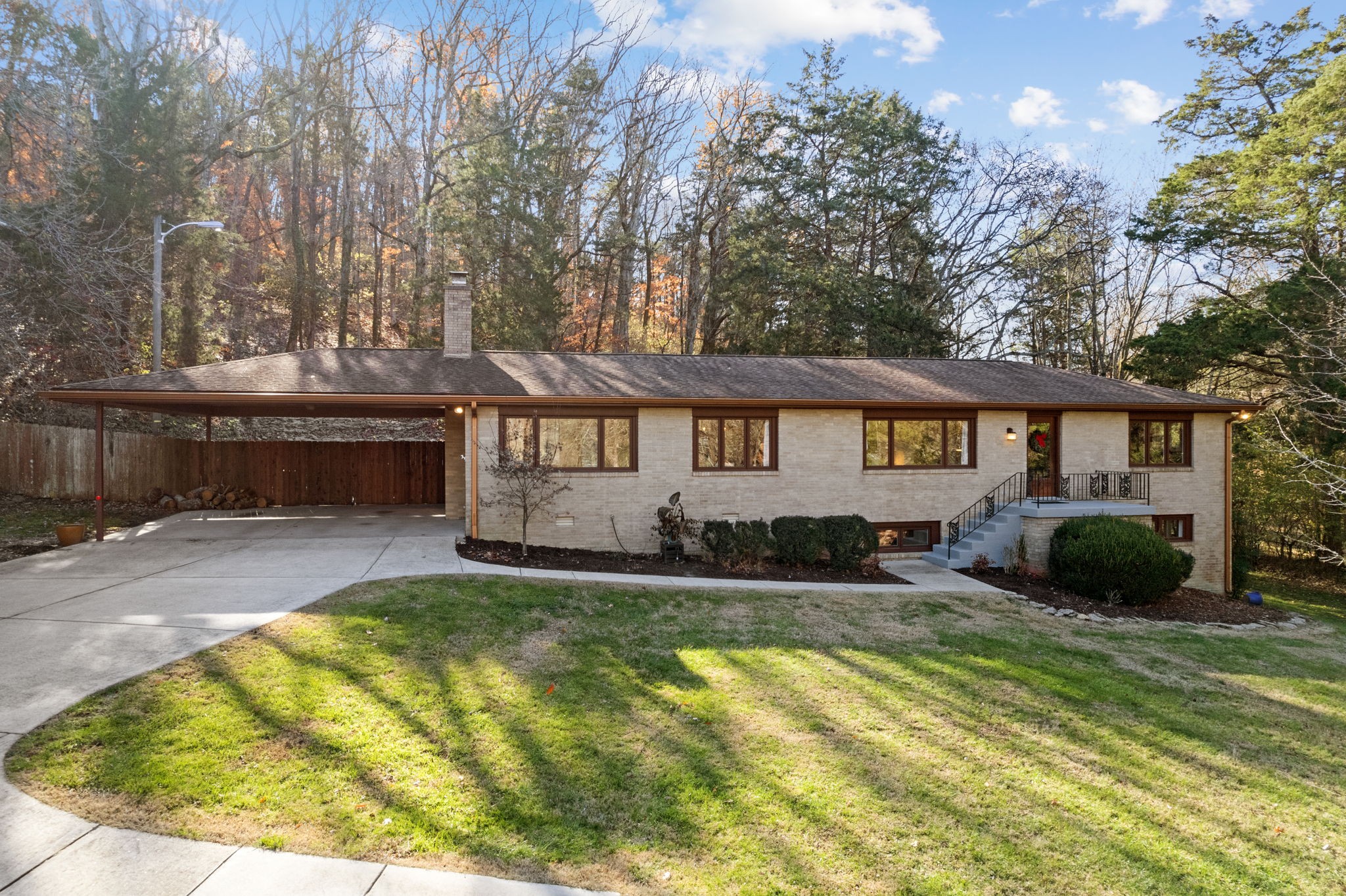 6559 Brownlee Dr