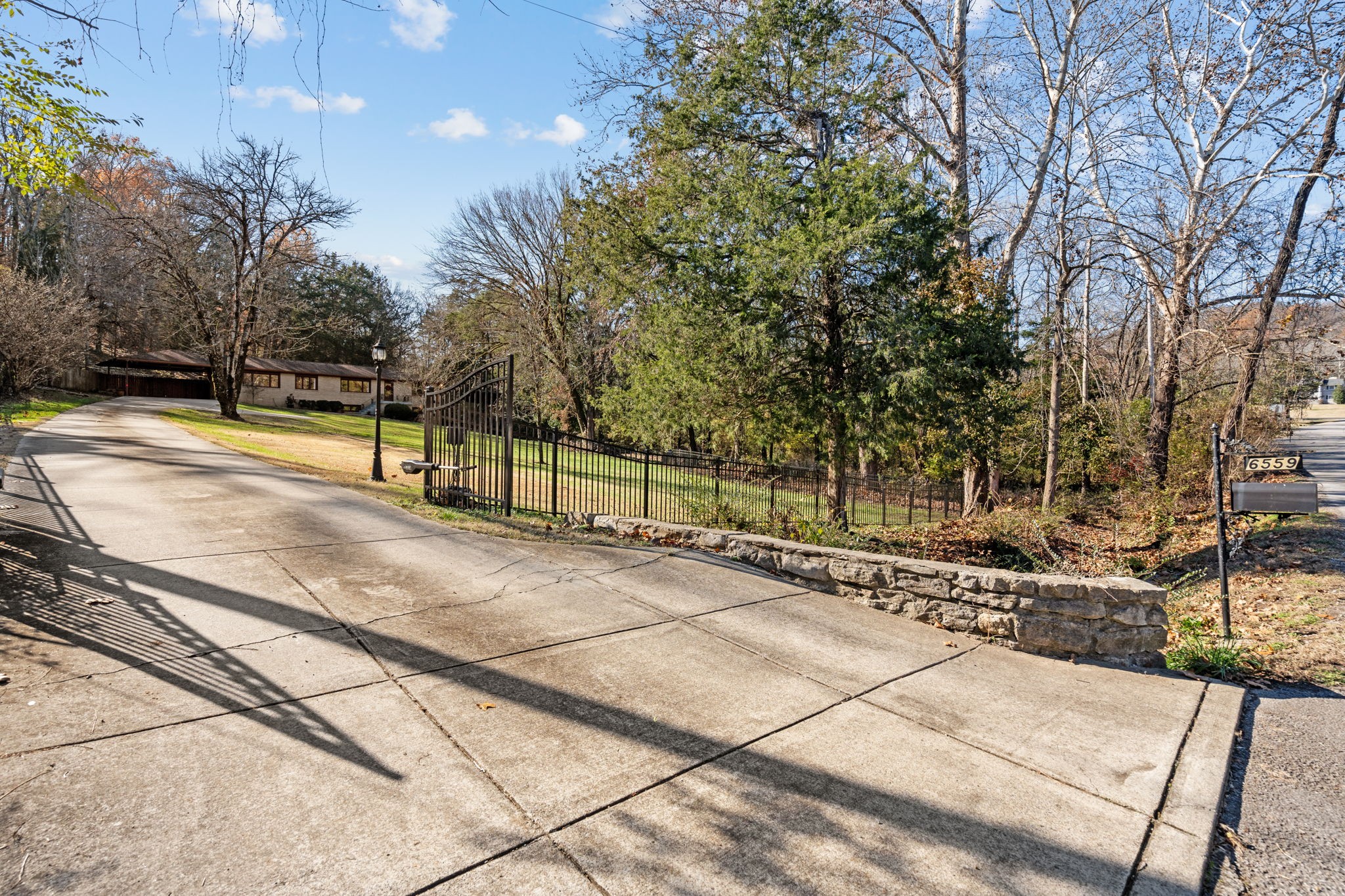 6559 Brownlee Dr