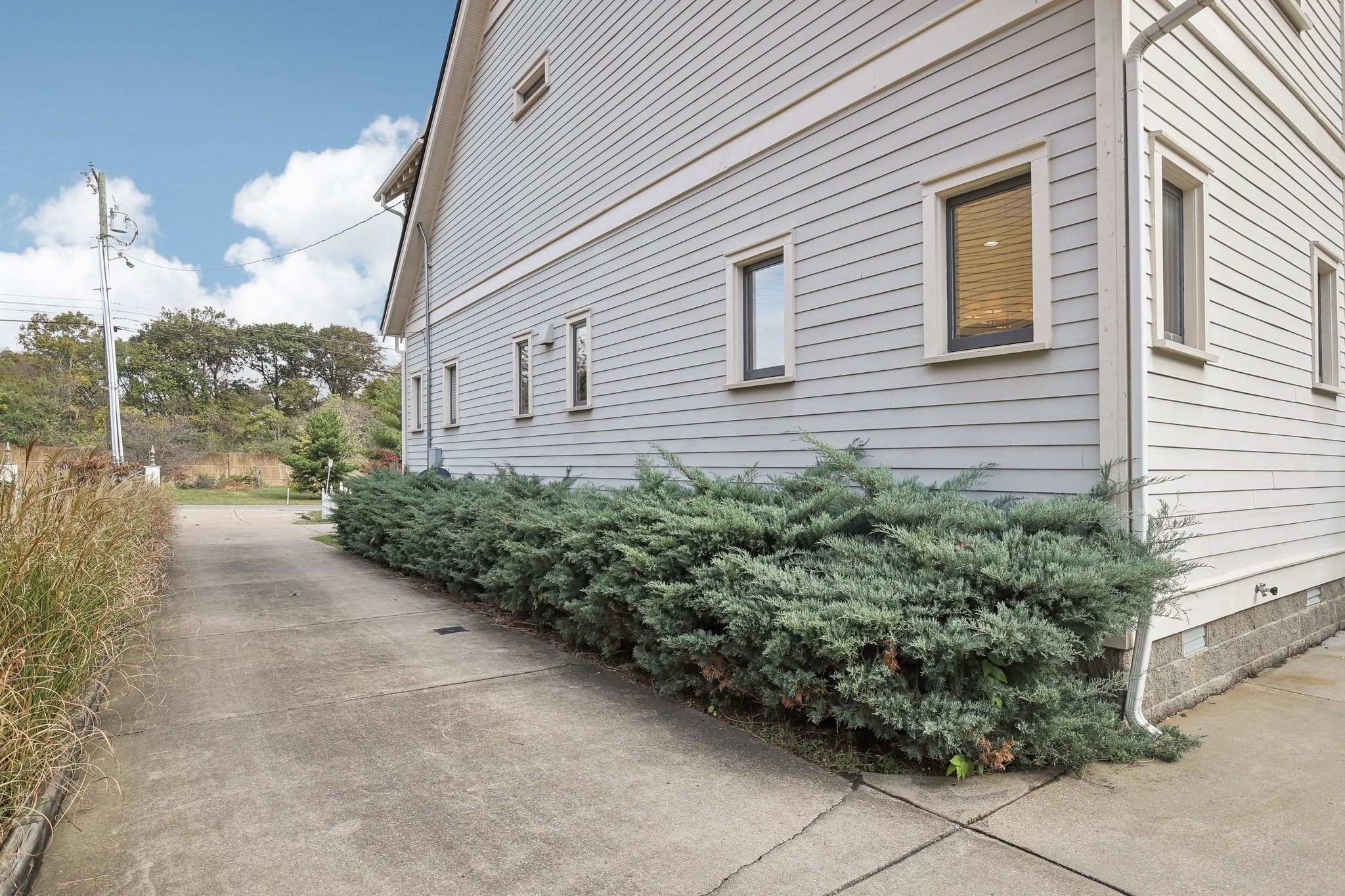 1537 Battlefield Dr Unit: A
