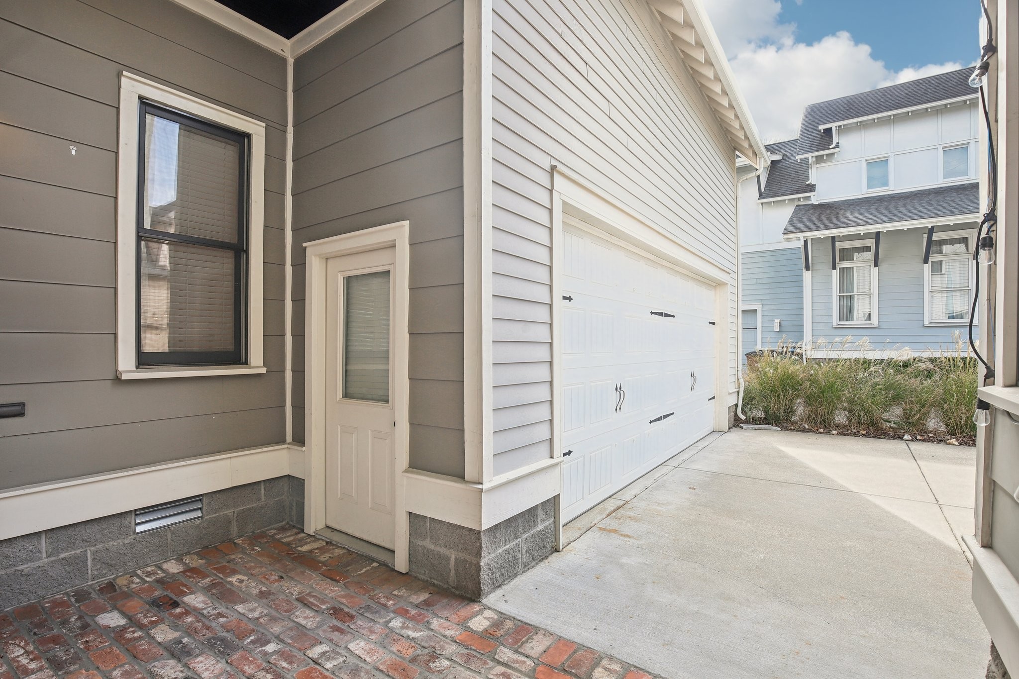 1537 Battlefield Dr Unit: A