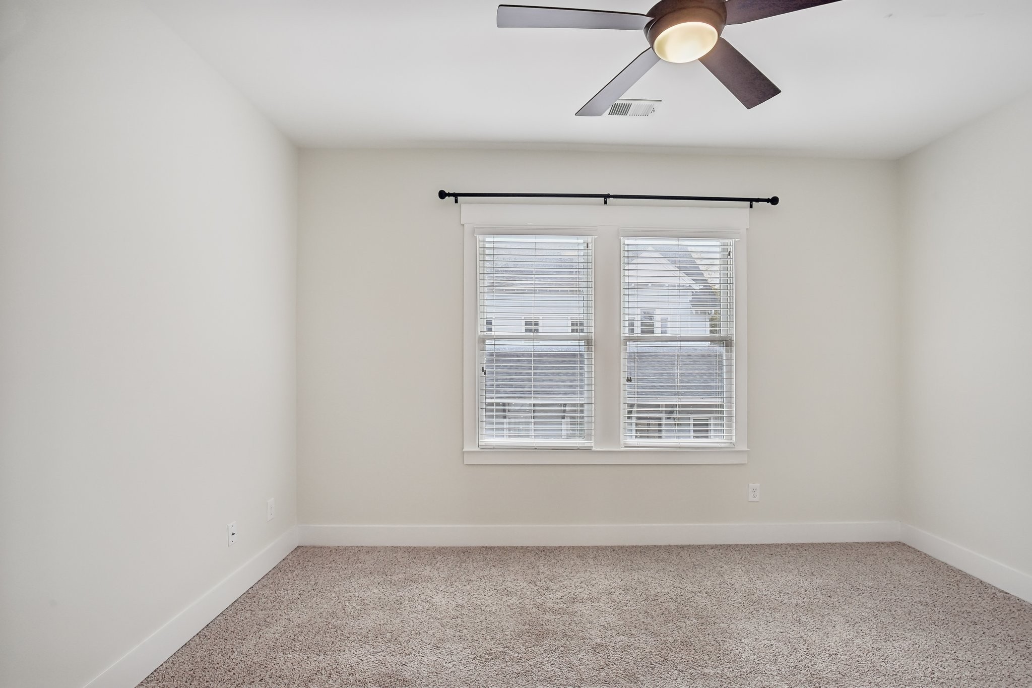 1537 Battlefield Dr Unit: A