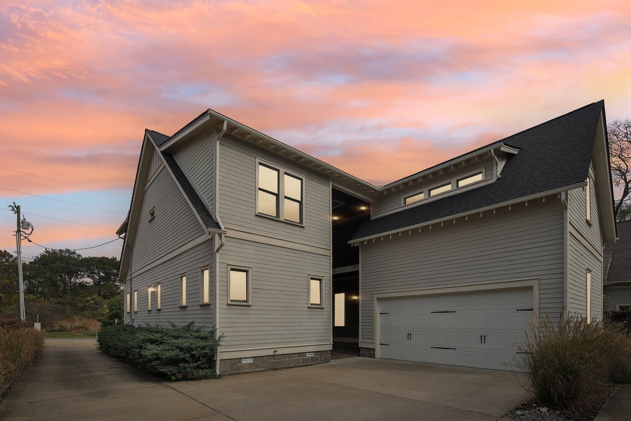 1537 Battlefield Dr Unit: A