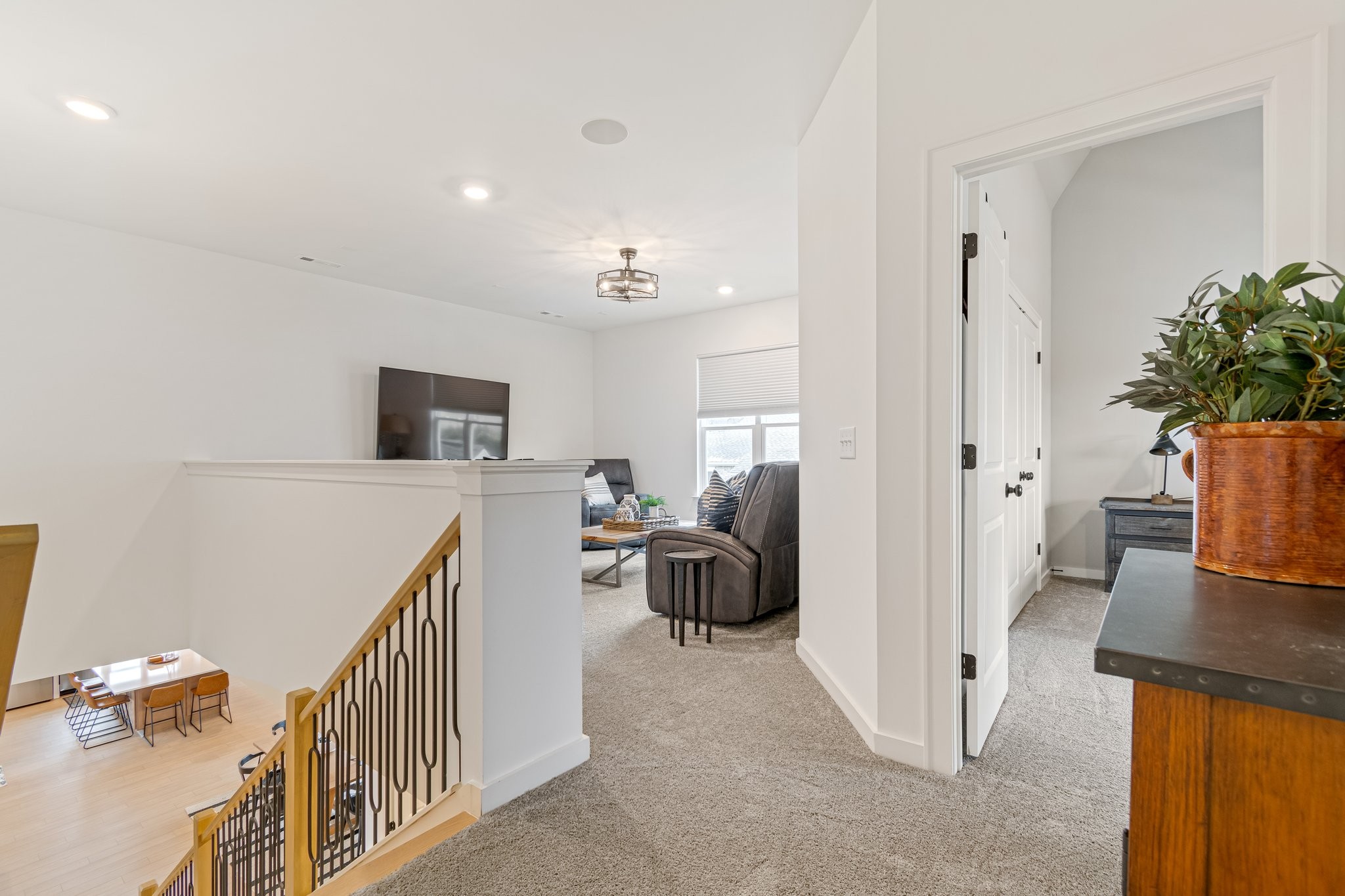 6121 Saint Marlo Dr