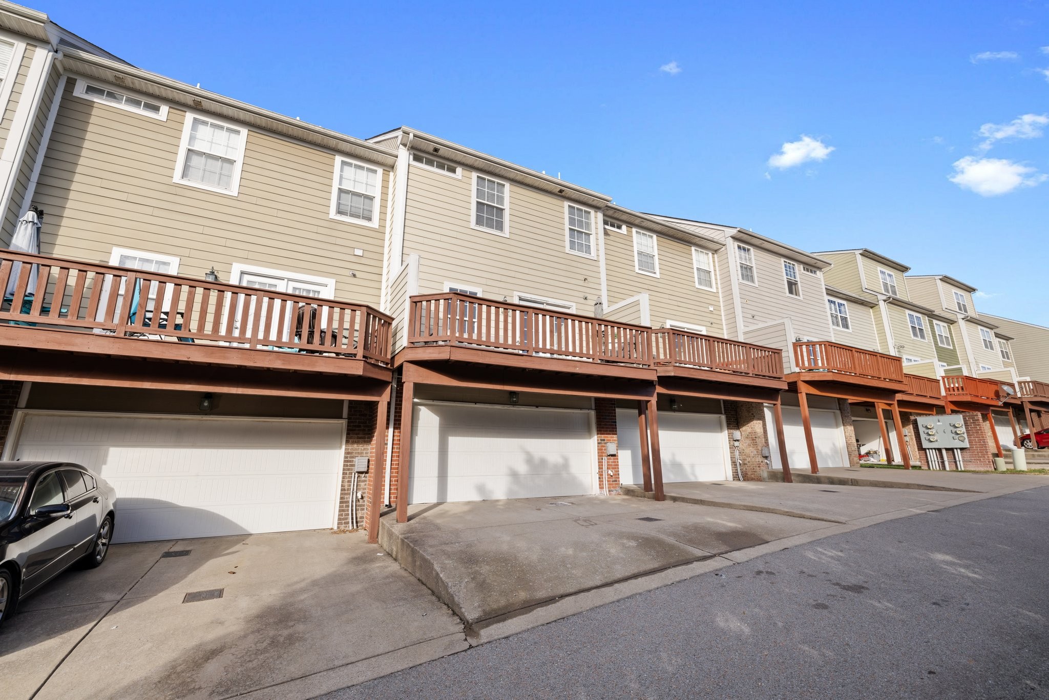 8124 Lenox Creekside Dr