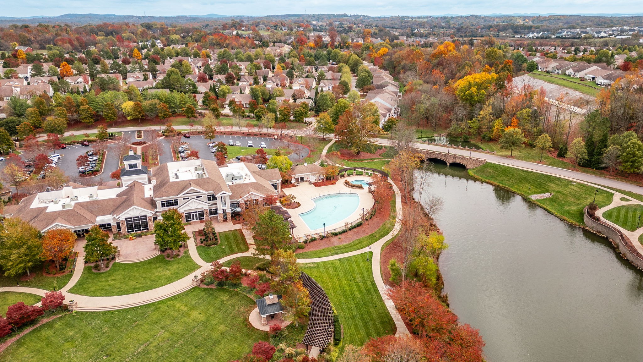 126 Privateer Ln