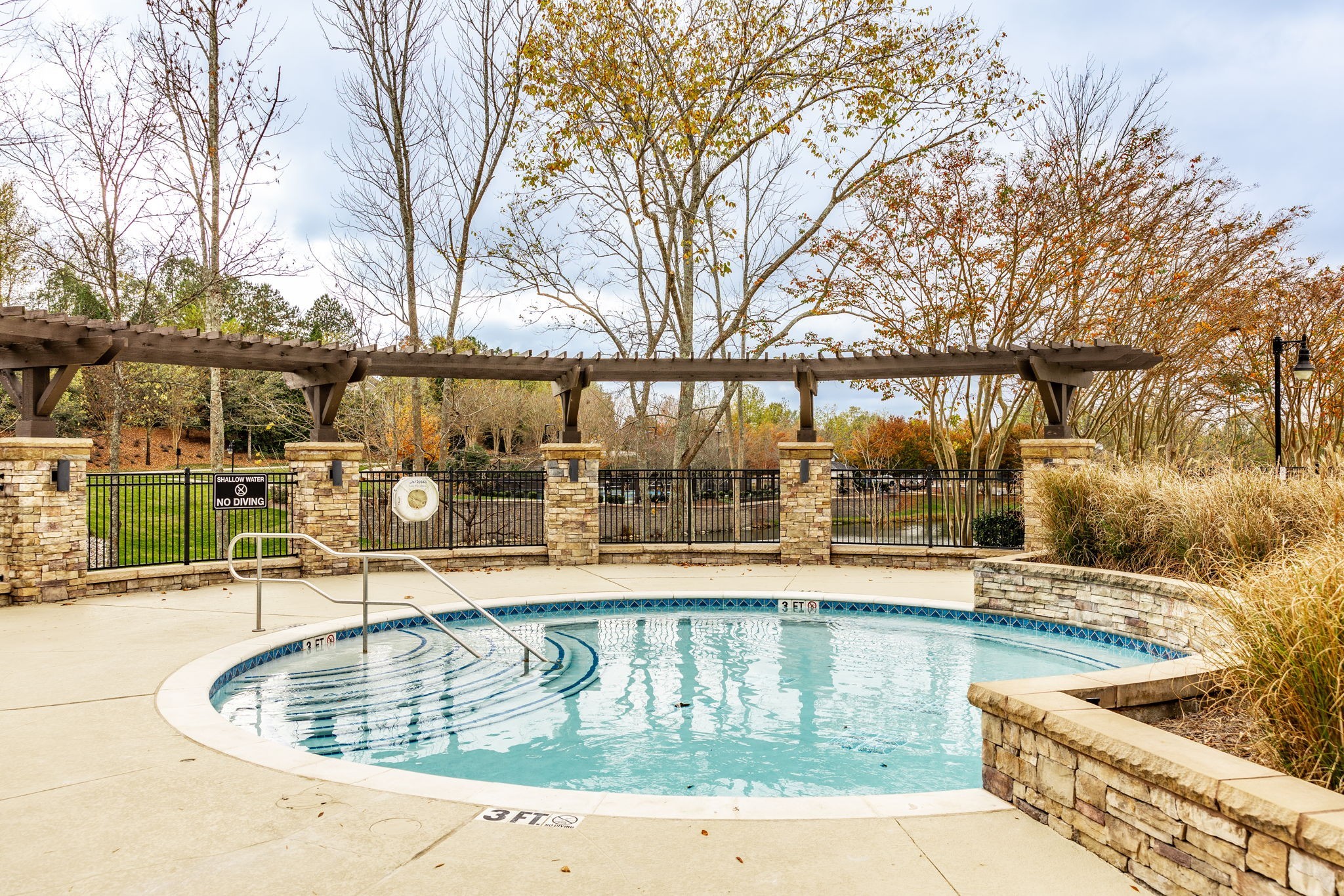 126 Privateer Ln