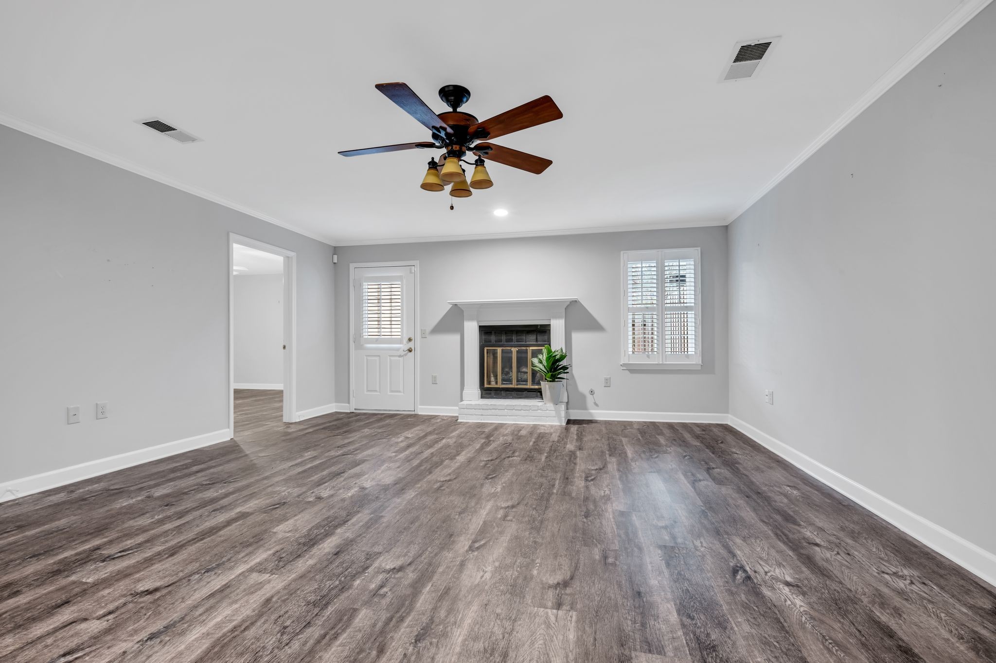 810 Marquette Dr