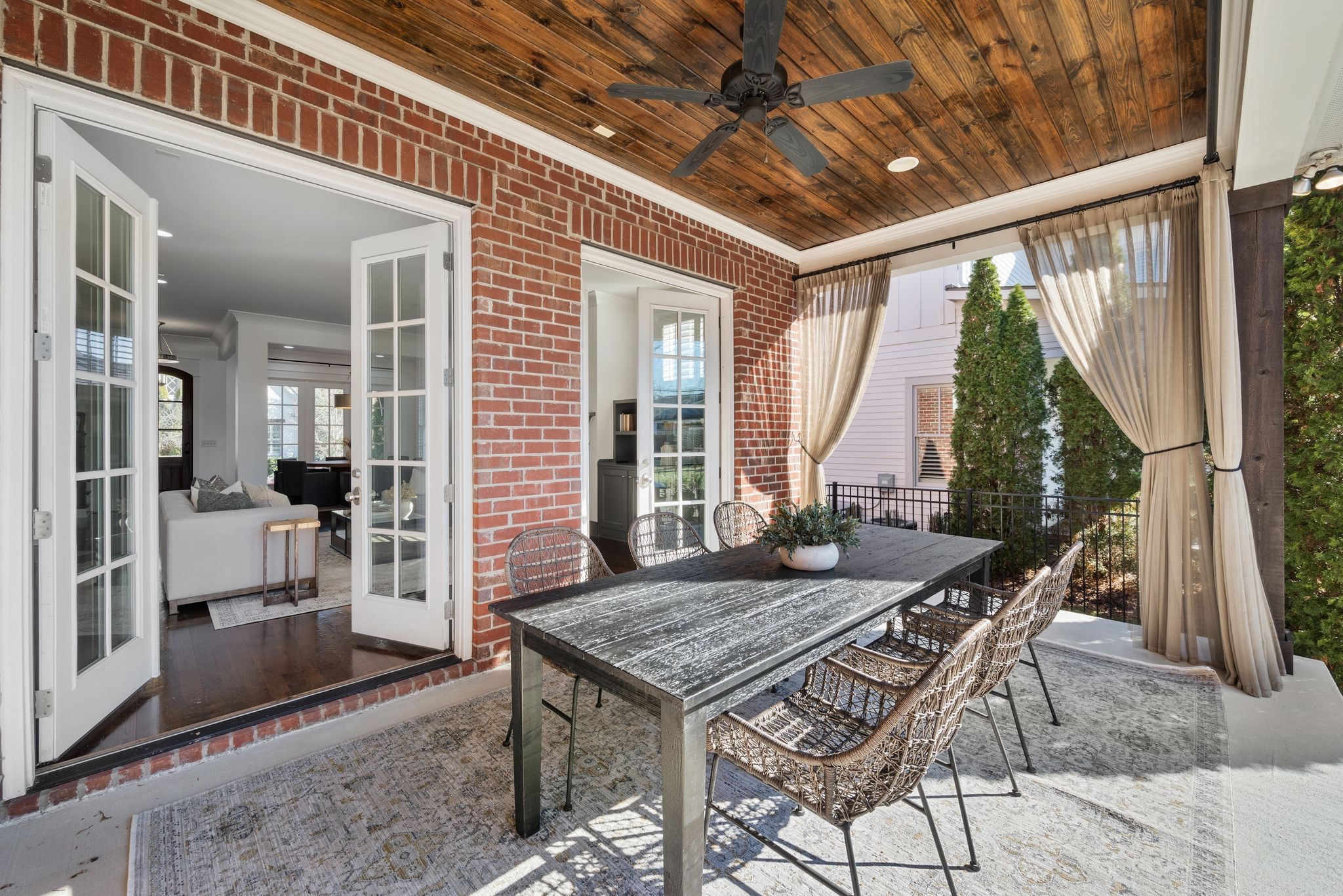 112 Ransom Ave