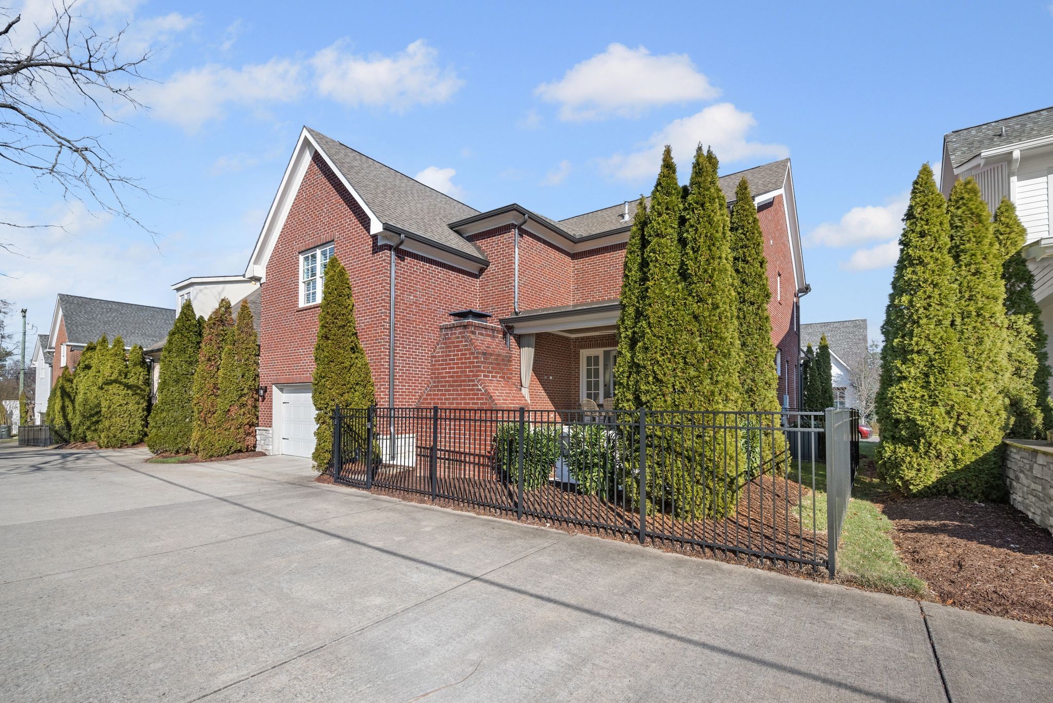112 Ransom Ave