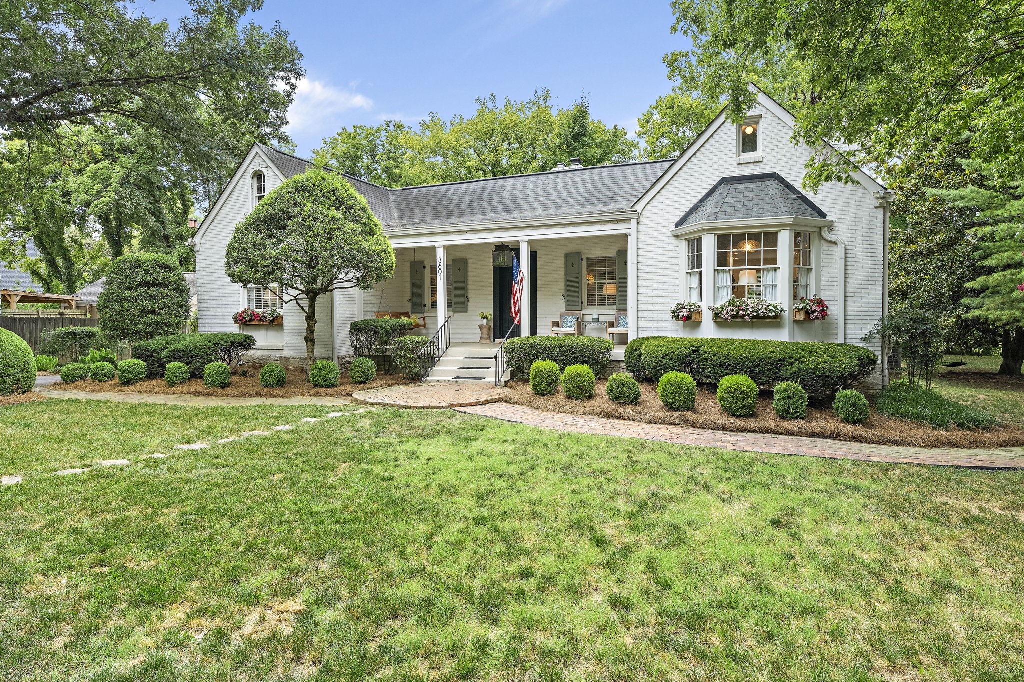 3601 Woodmont Ln