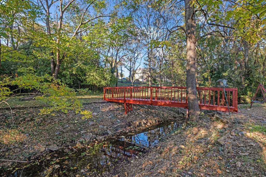 2809 Airwood Dr