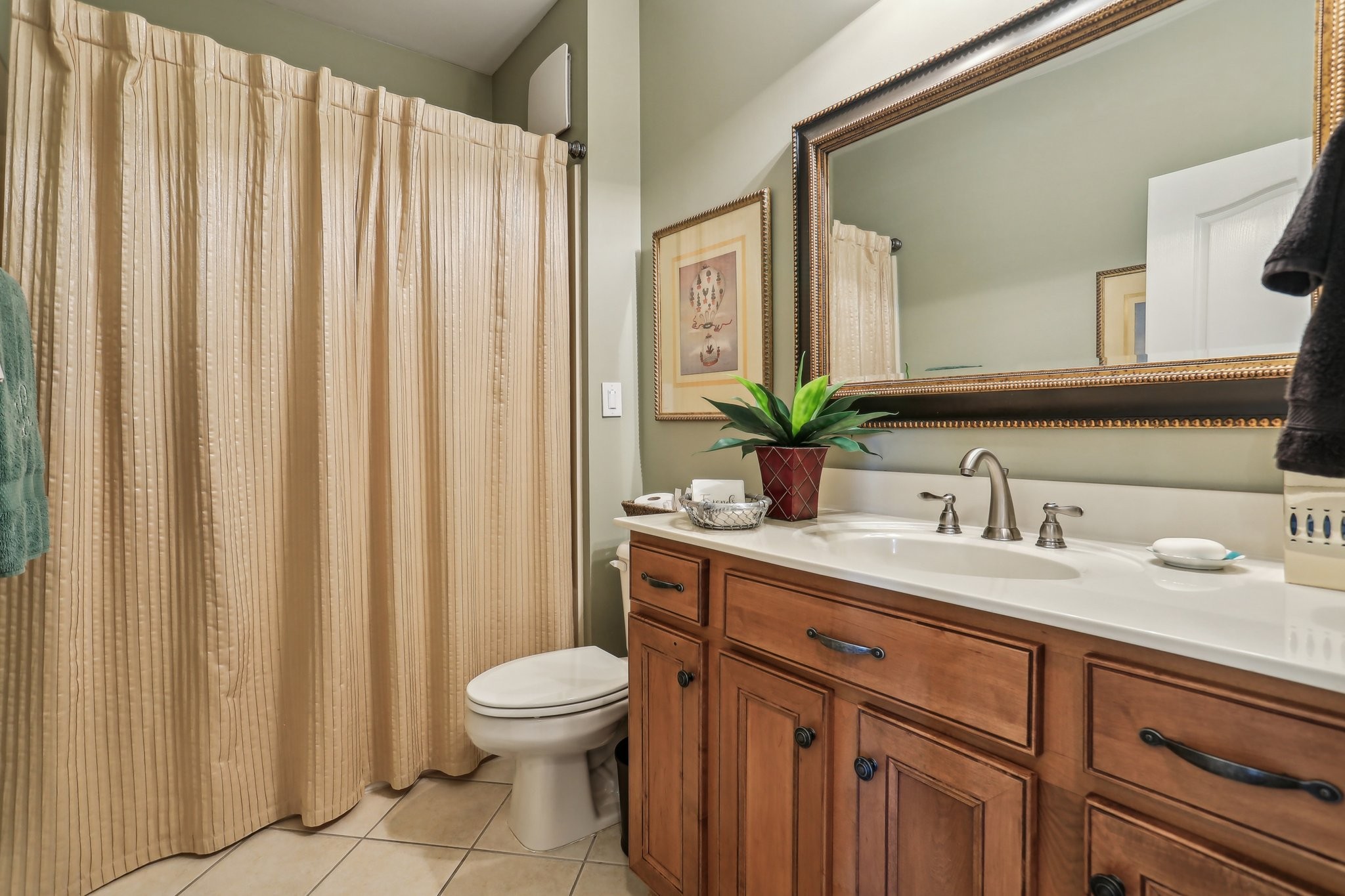 309 Seven Springs Way Unit: 405
