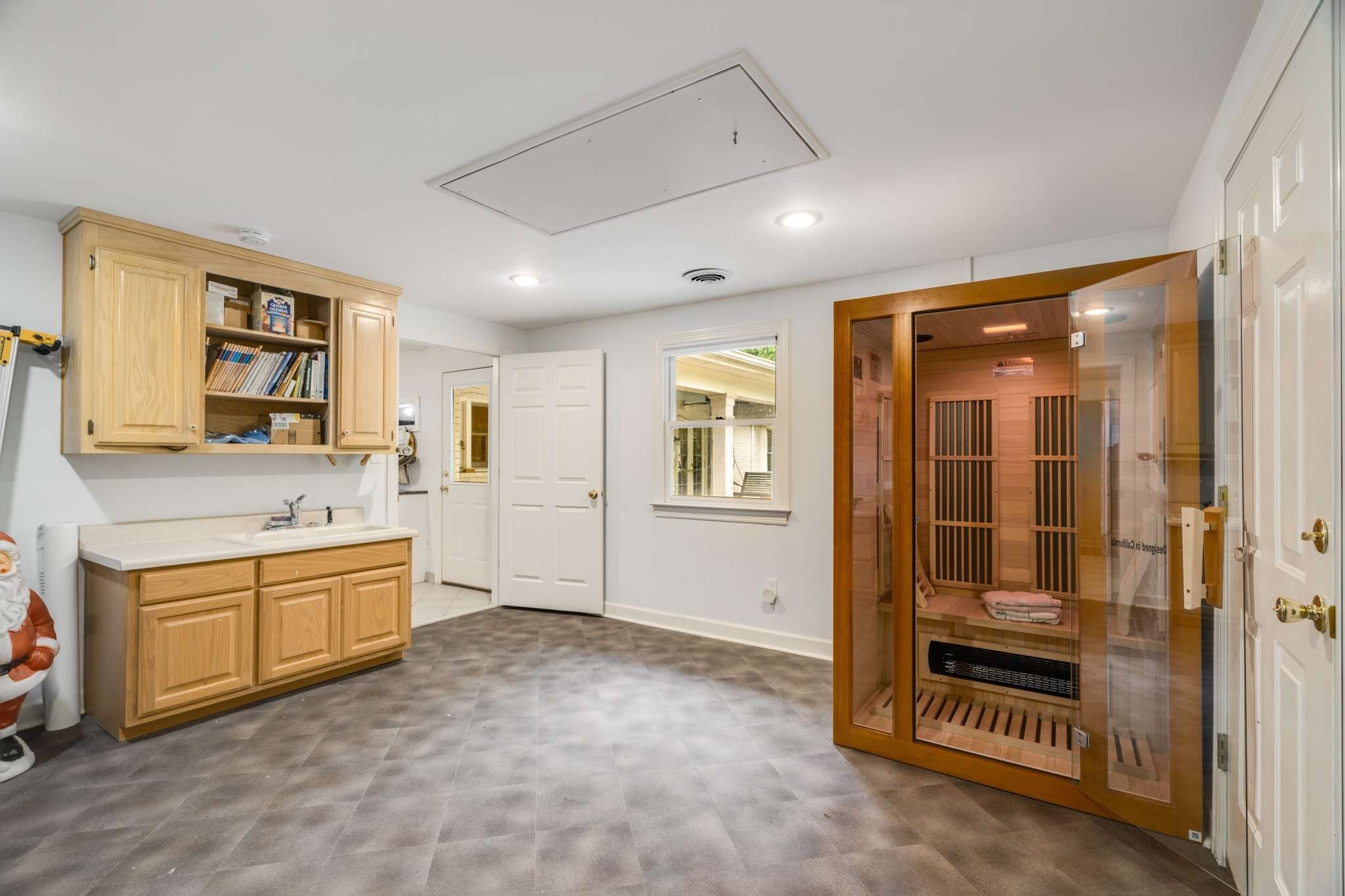 4608 Churchwood Dr
