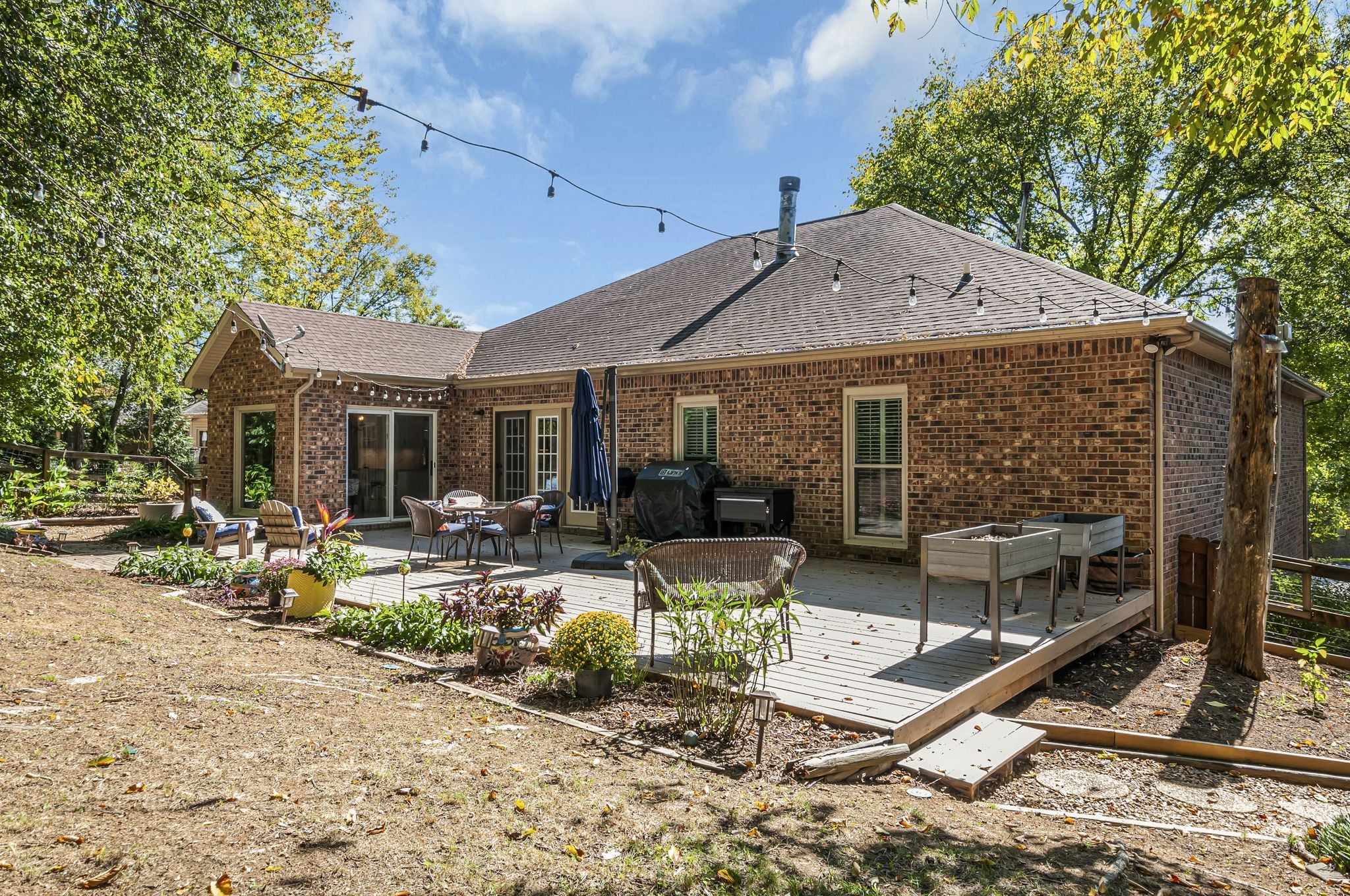 7232 Magnolia Hills Dr