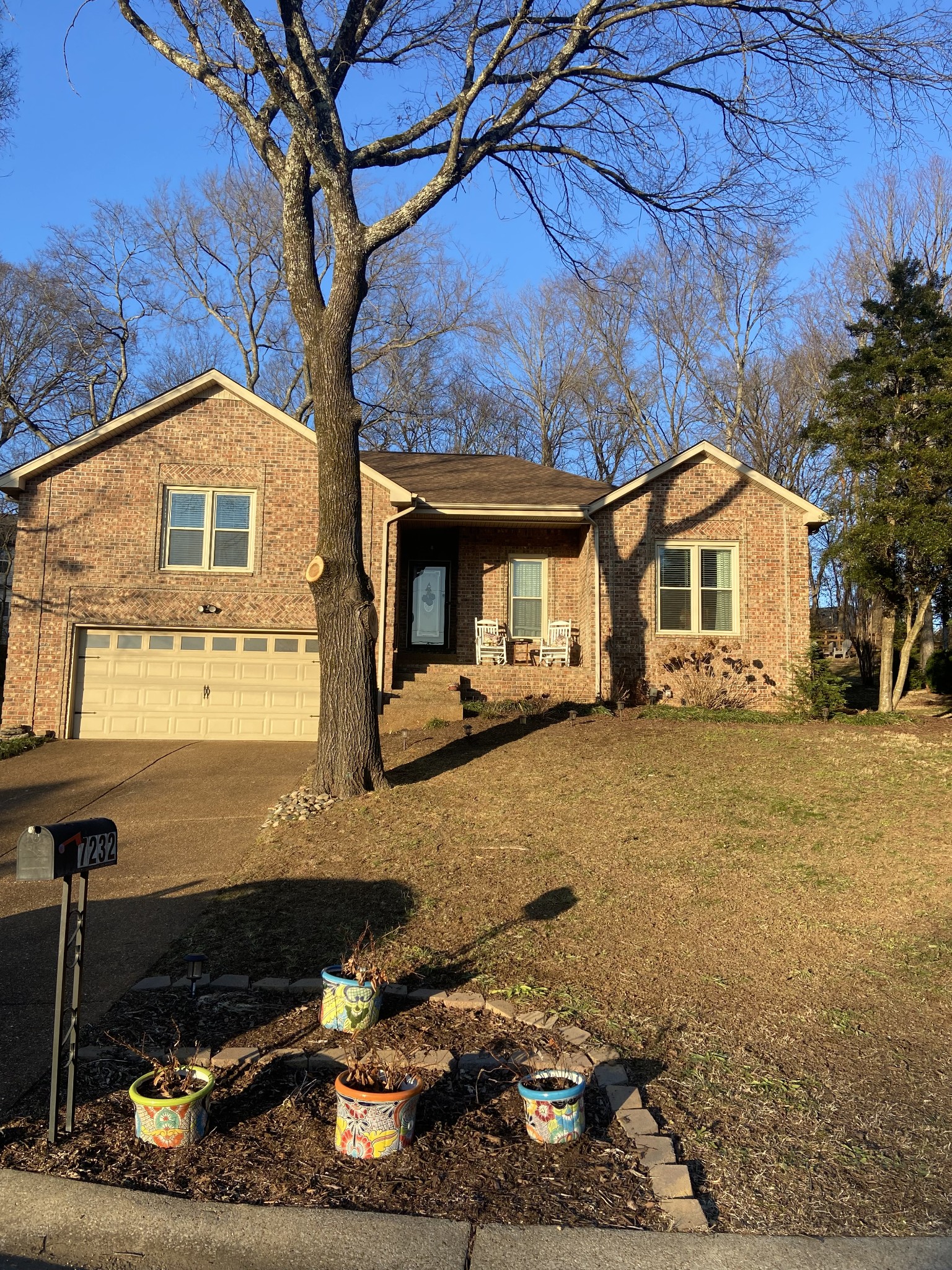 7232 Magnolia Hills Dr