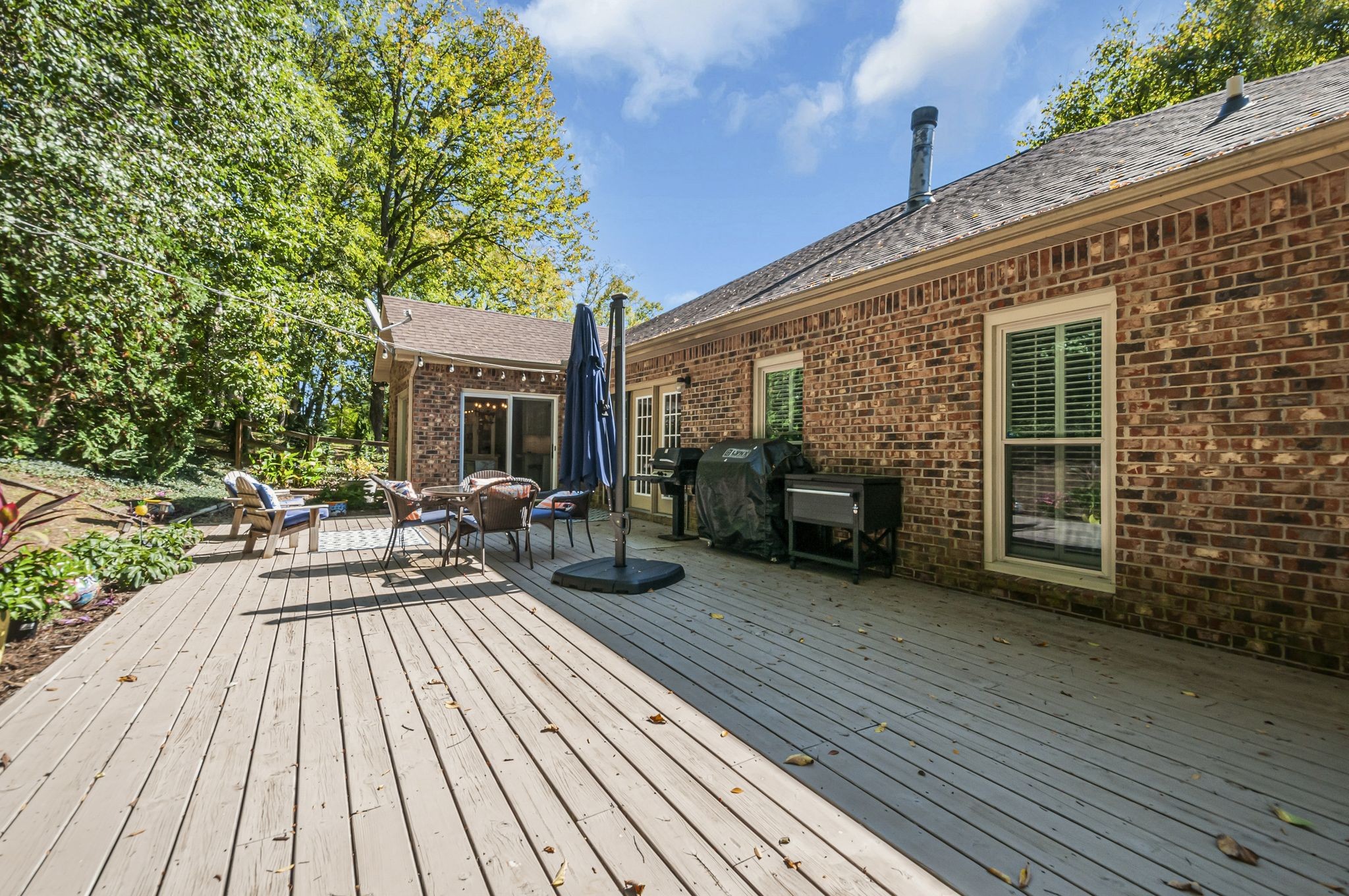 7232 Magnolia Hills Dr